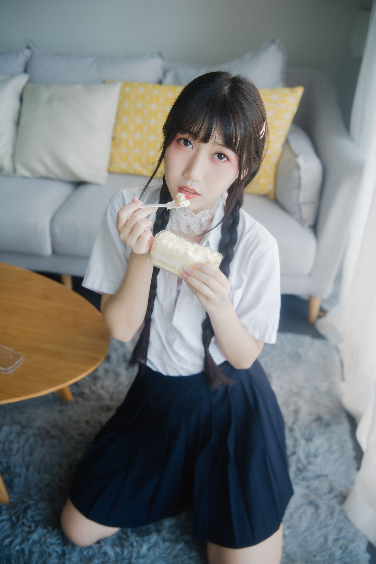 Internet Celebrity Coser Photobook] Popular Weibo Coser Bu Dai Mao - Creamy Girl