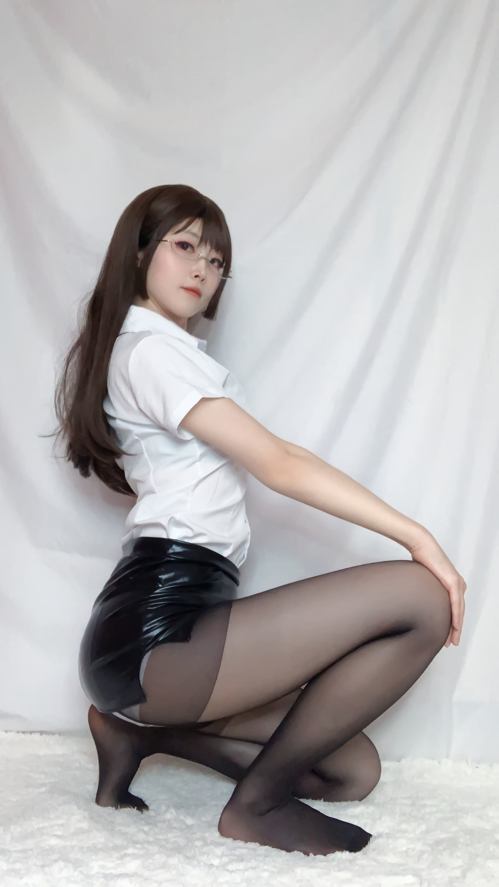 ネット有名人コスプレイヤー写真集] バイロウはとても白い - OL教室