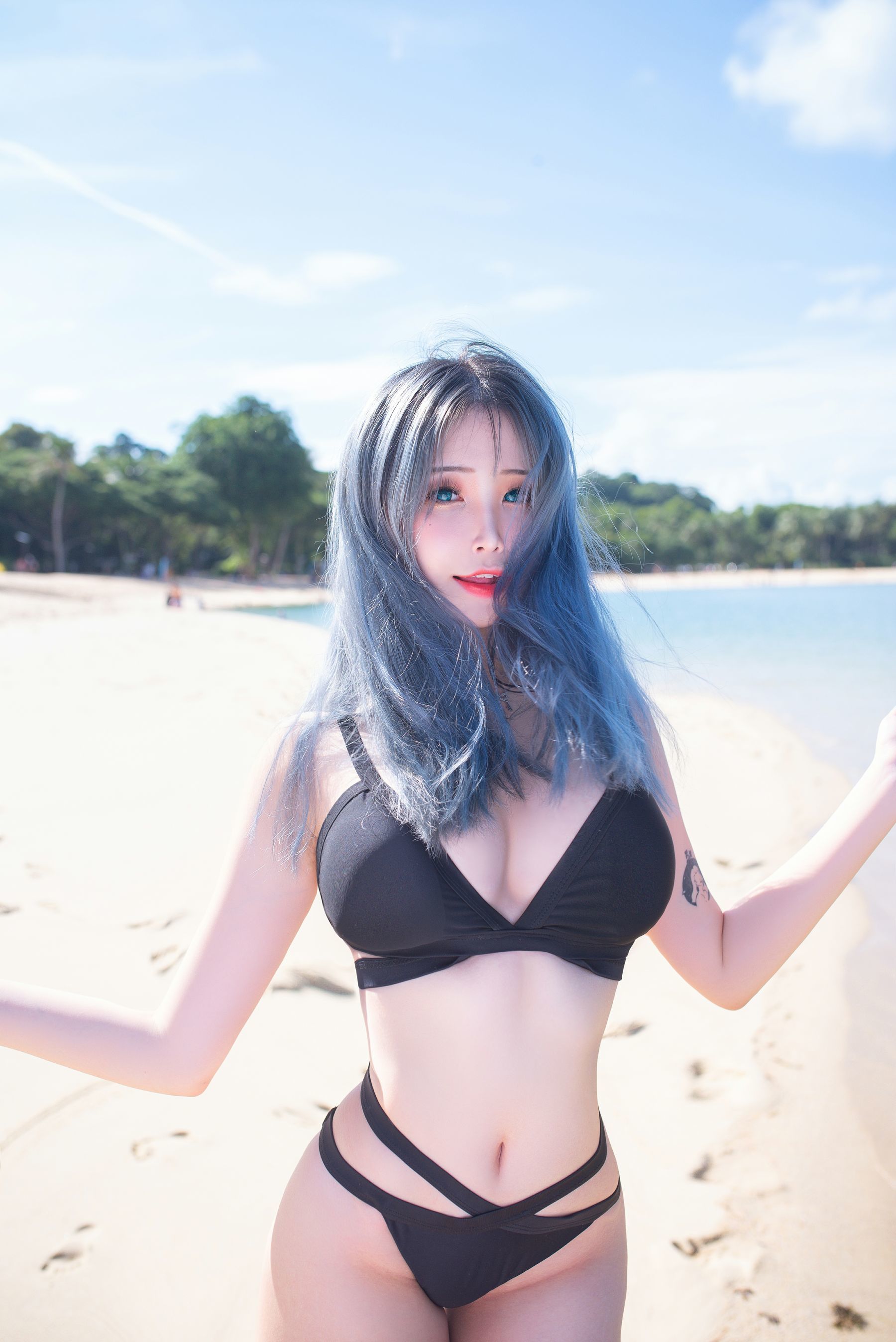 網紅COSER寫真] 花莉莉(Plant Lily) - Beach Lily