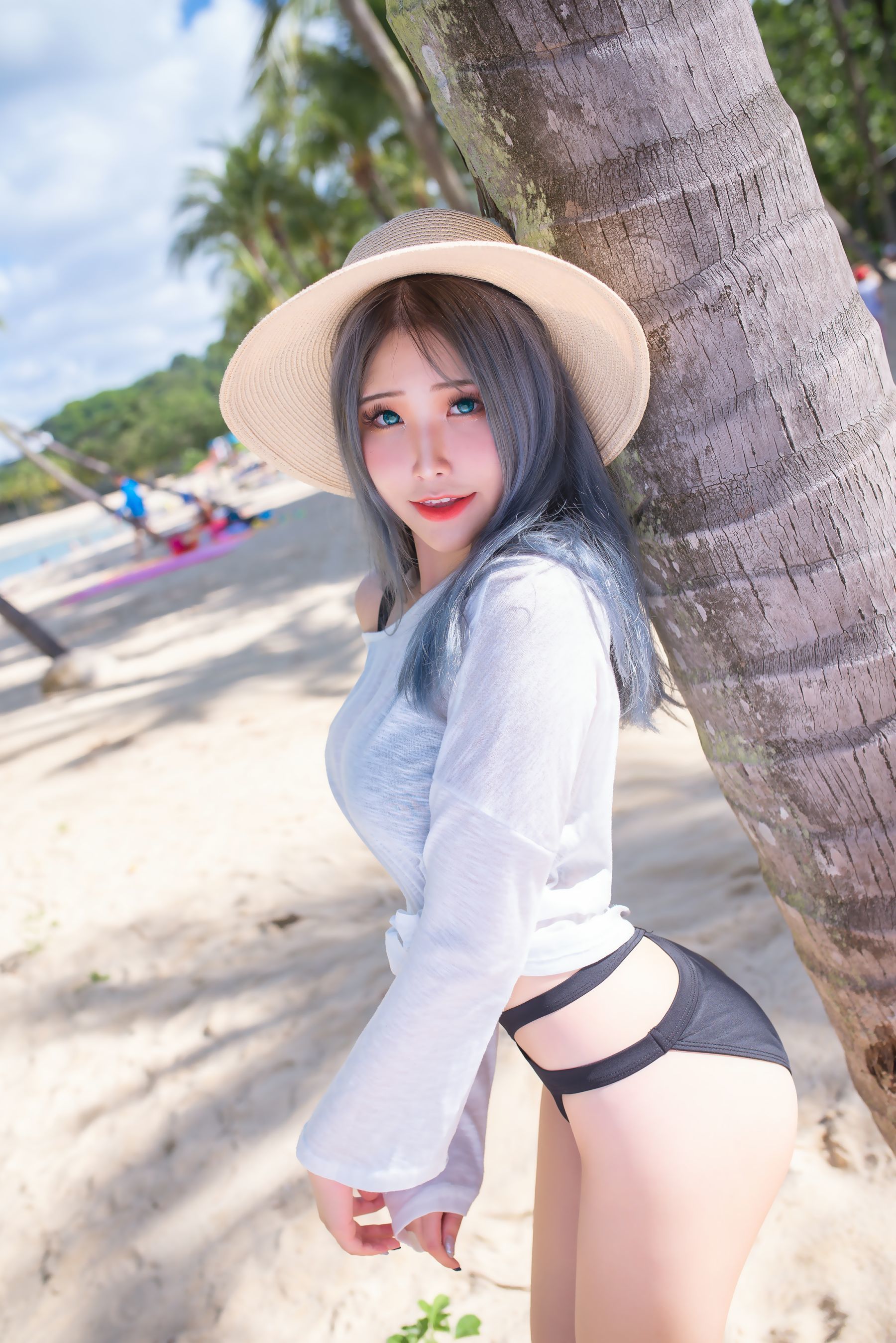 ネット有名人コスプレイヤー写真] 花リリ(プラント リリー) - ビーチ リリー