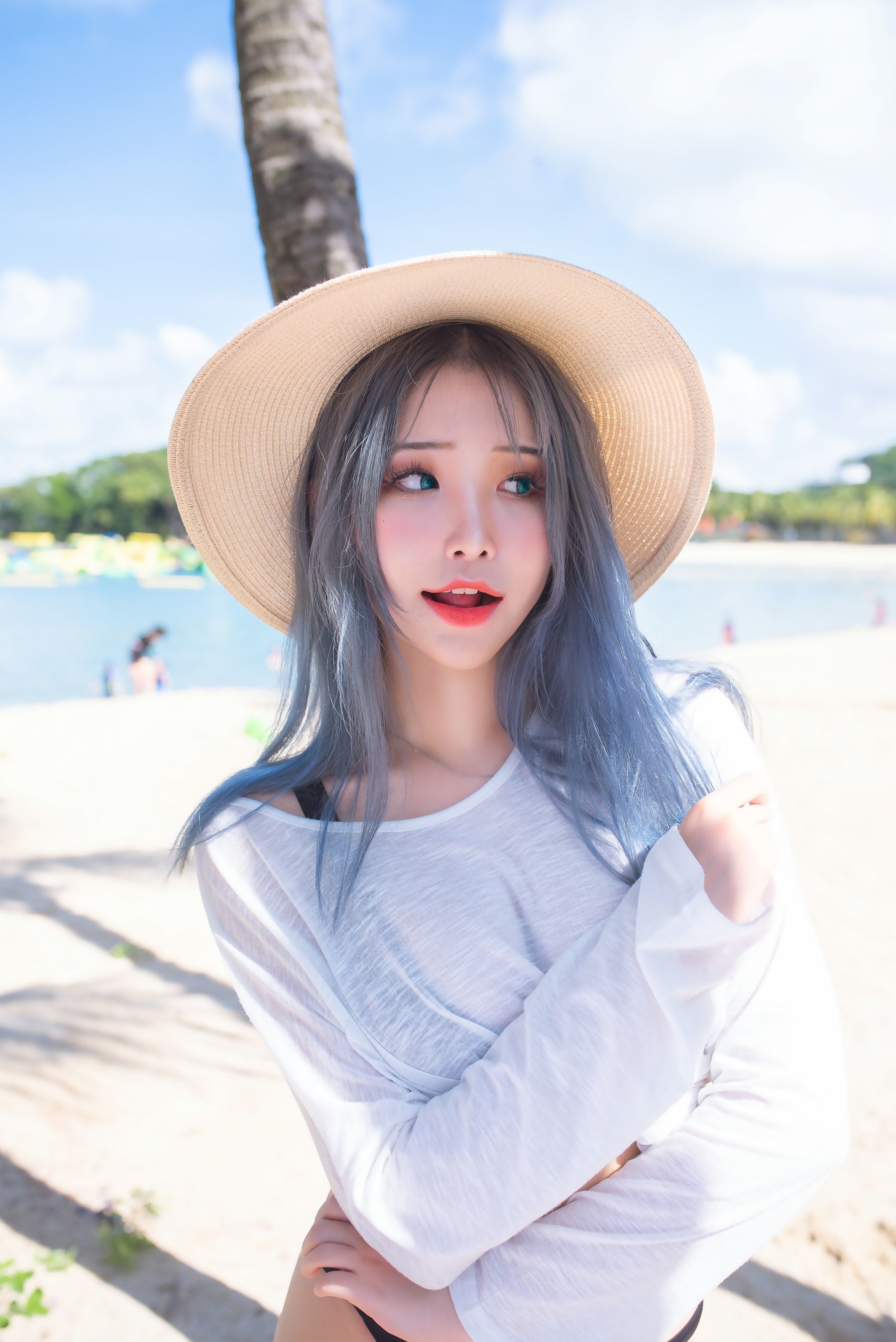 ネット有名人コスプレイヤー写真] 花リリ(プラント リリー) - ビーチ リリー
