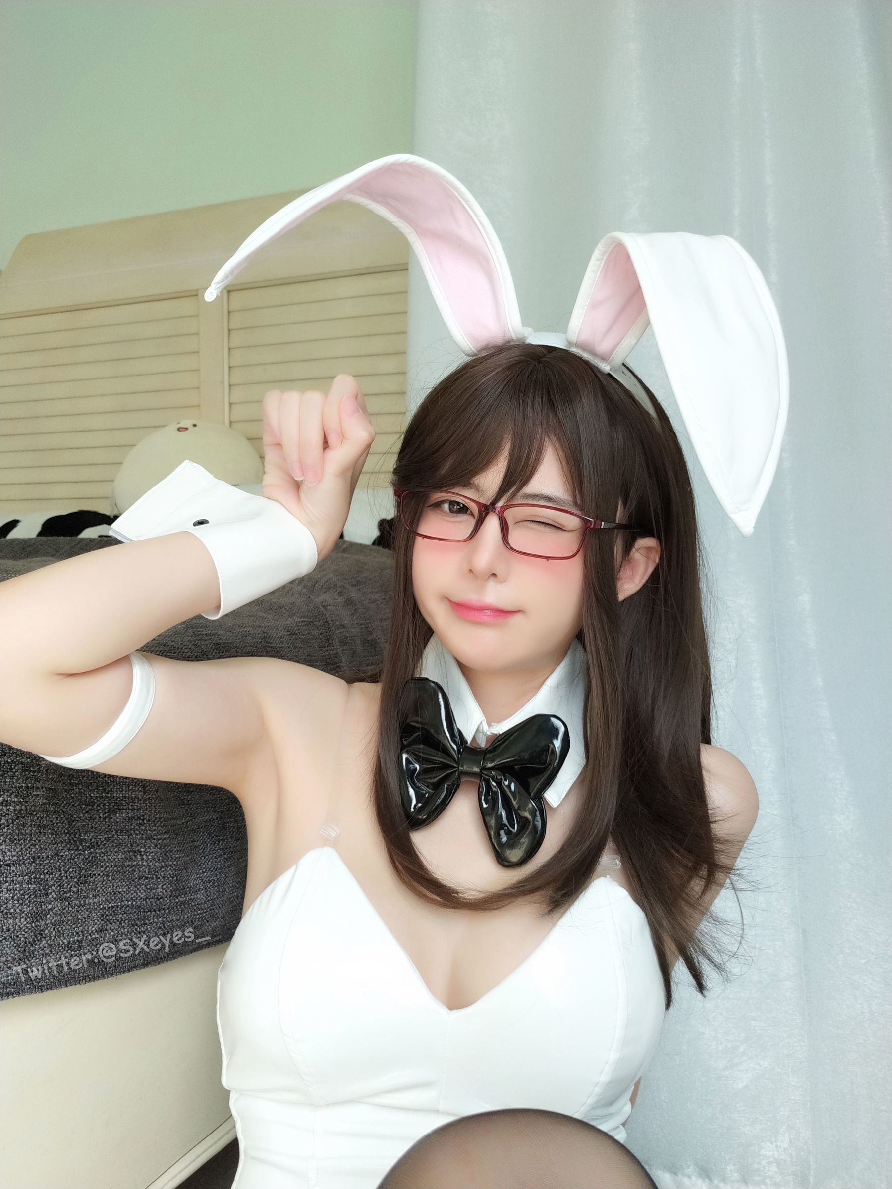 Internet Celebrity Cosplayer Photobook] Cute Girl Yan Jiang Da Mo Wang w - Black Silk Bunny Girl