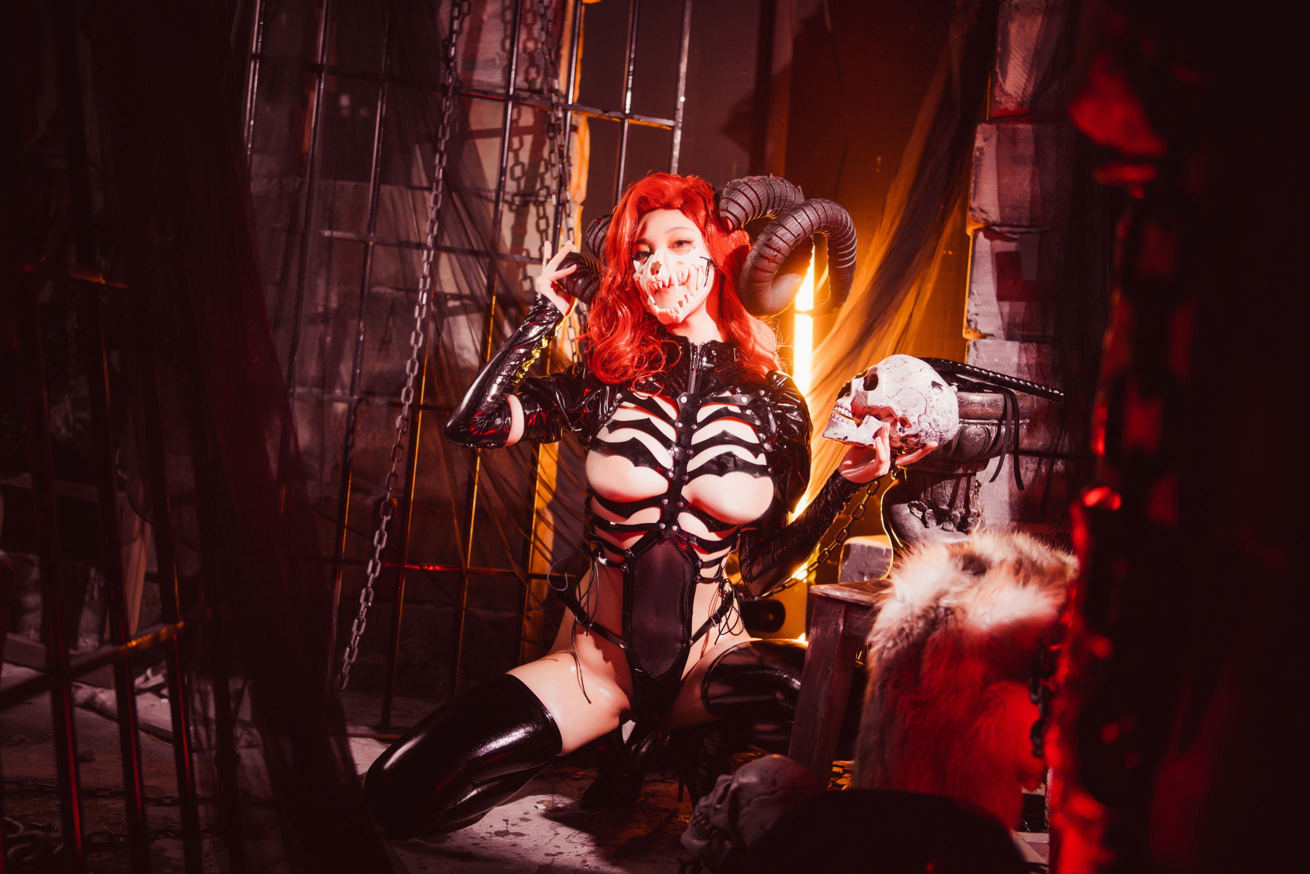 Internet Celebrity Coser Photobook] Moe Style Miss Sister Mizhi Maoqiu - Skeleton