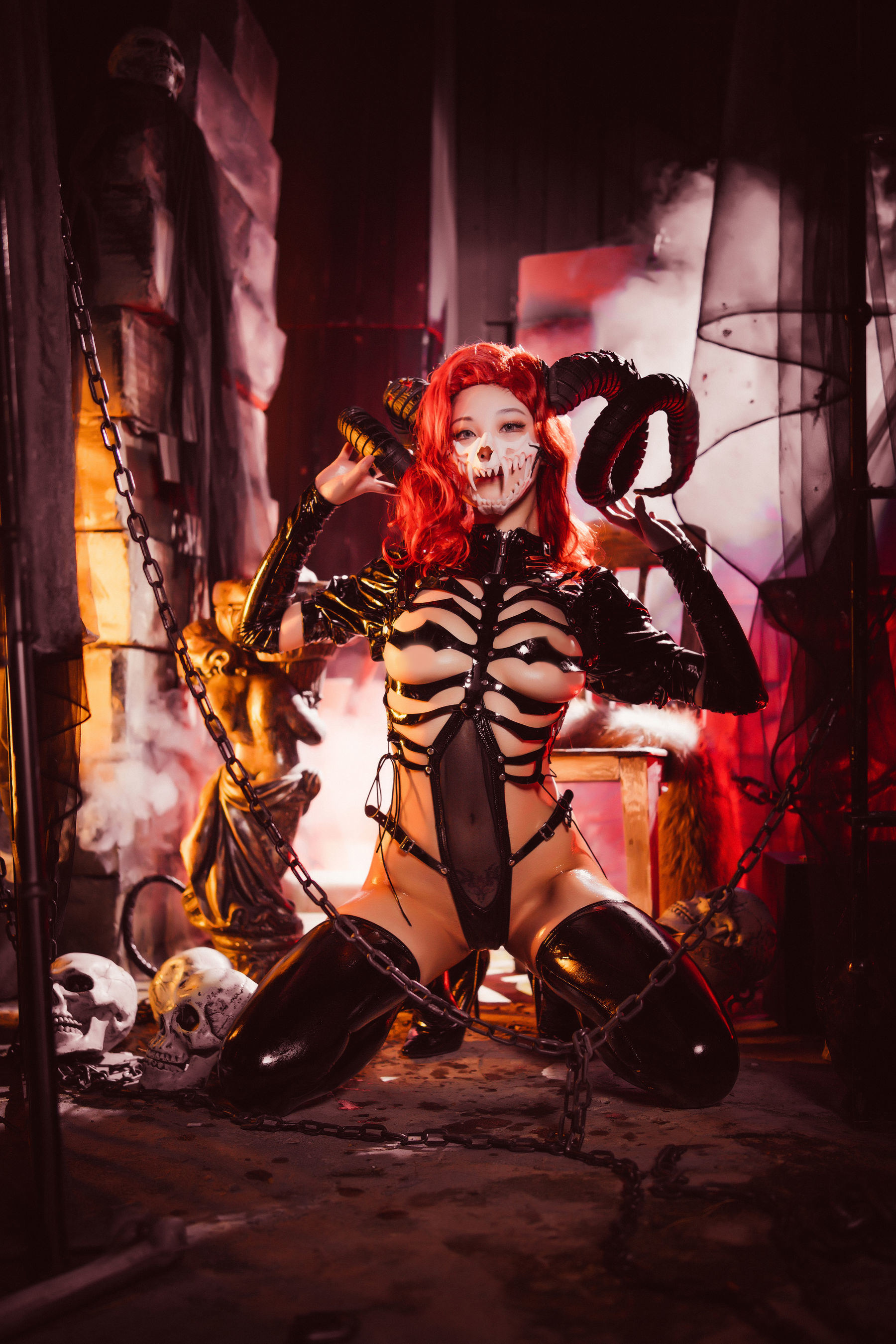 Internet Celebrity Coser Photobook] Moe Style Miss Sister Mizhi Maoqiu - Skeleton