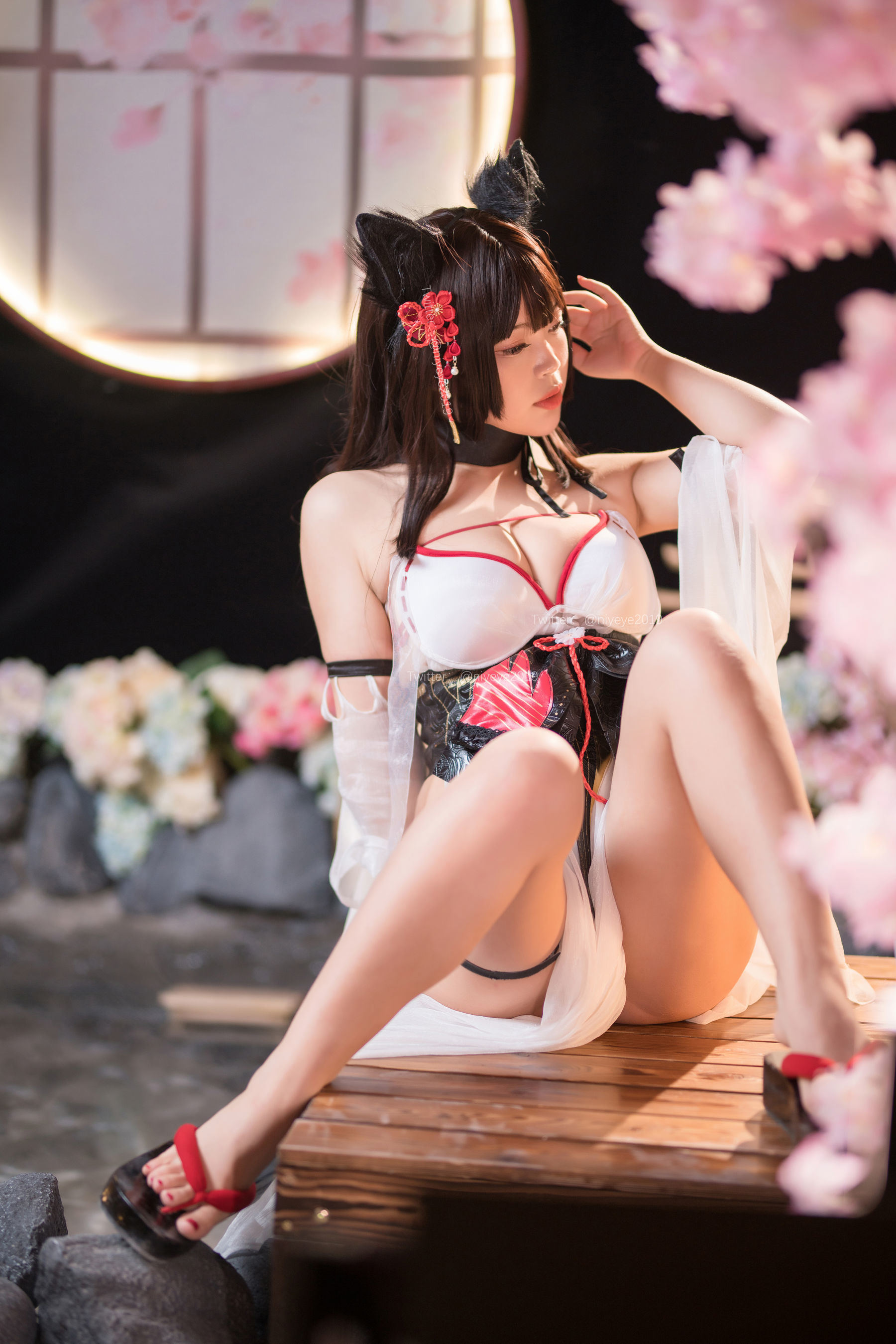 Ảnh chụp Coser nổi tiếng] Hệ moe - Cô chị - Bạch Dạ - Áo tắm ướt thân