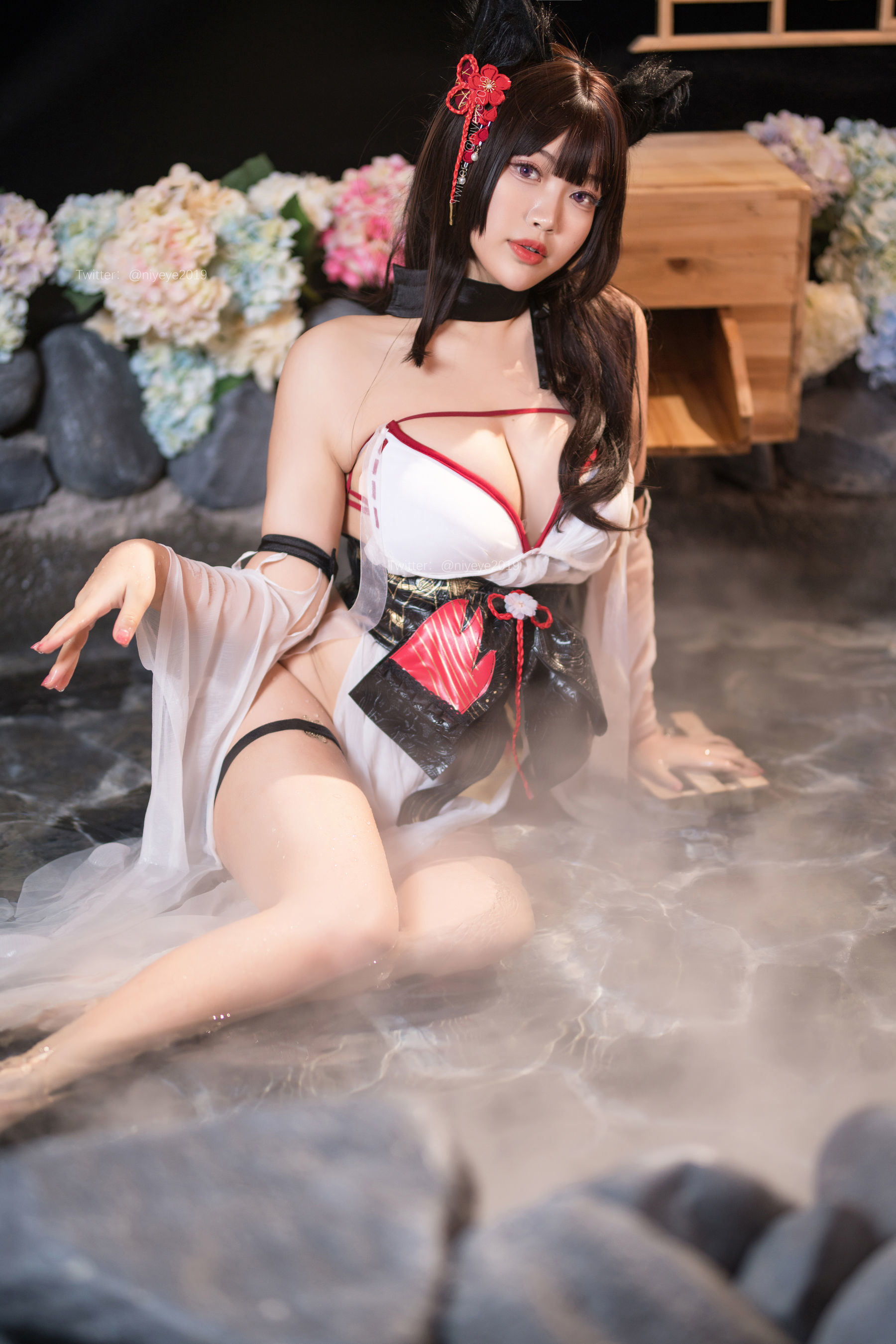 ネット紅人COSER写真] 萌え系お嬢さん-白烨- - 濡れボディ水着