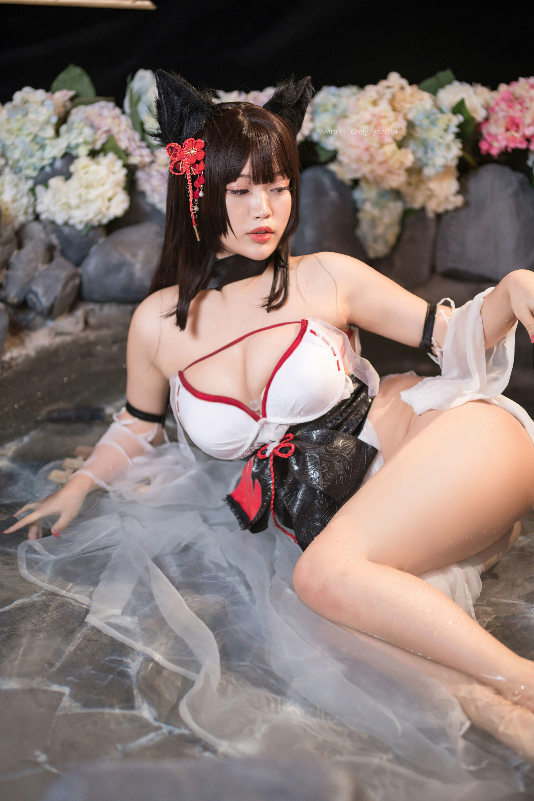 ネット紅人COSER写真] 萌え系お嬢さん-白烨- - 濡れボディ水着