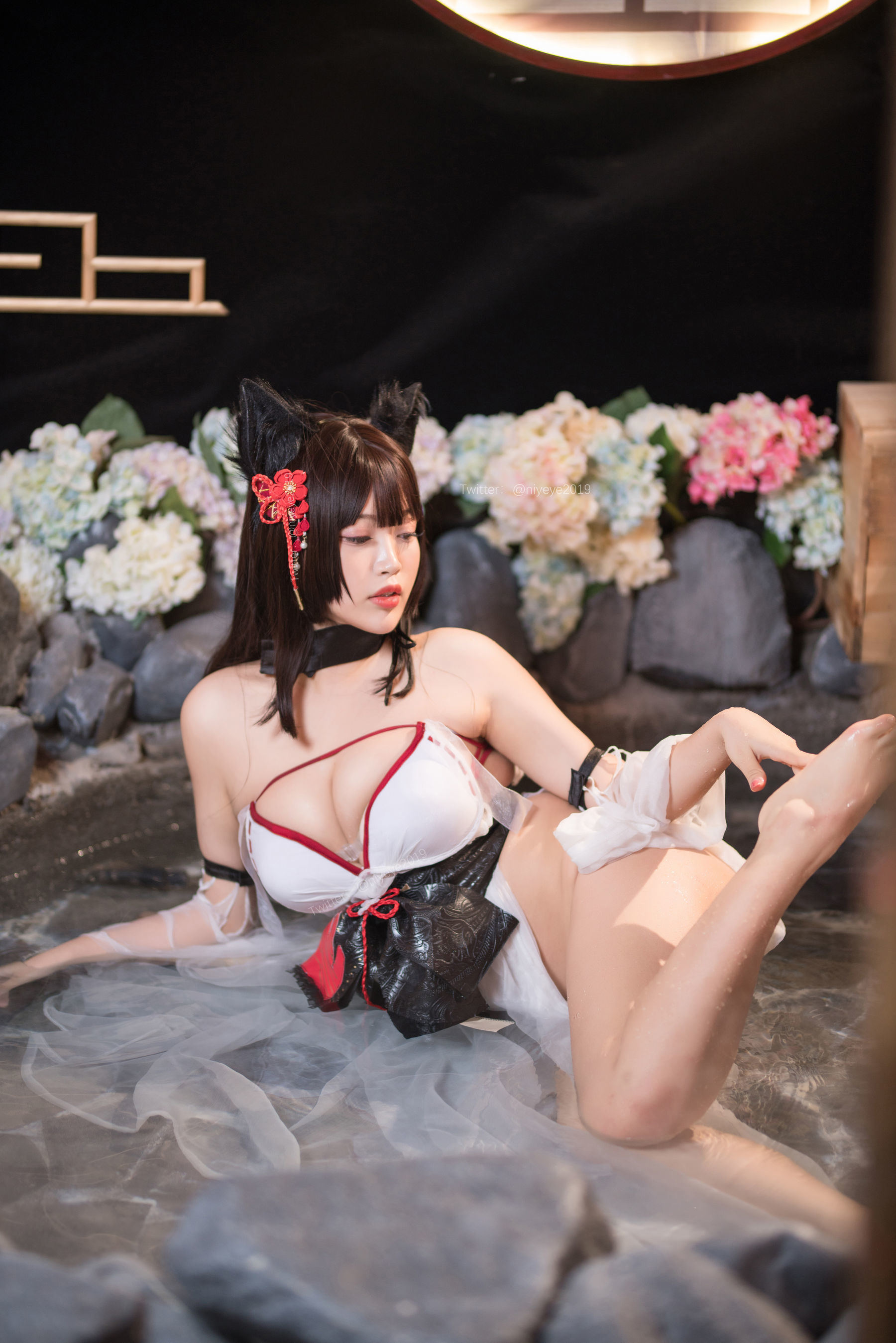 ネット紅人COSER写真] 萌え系お嬢さん-白烨- - 濡れボディ水着