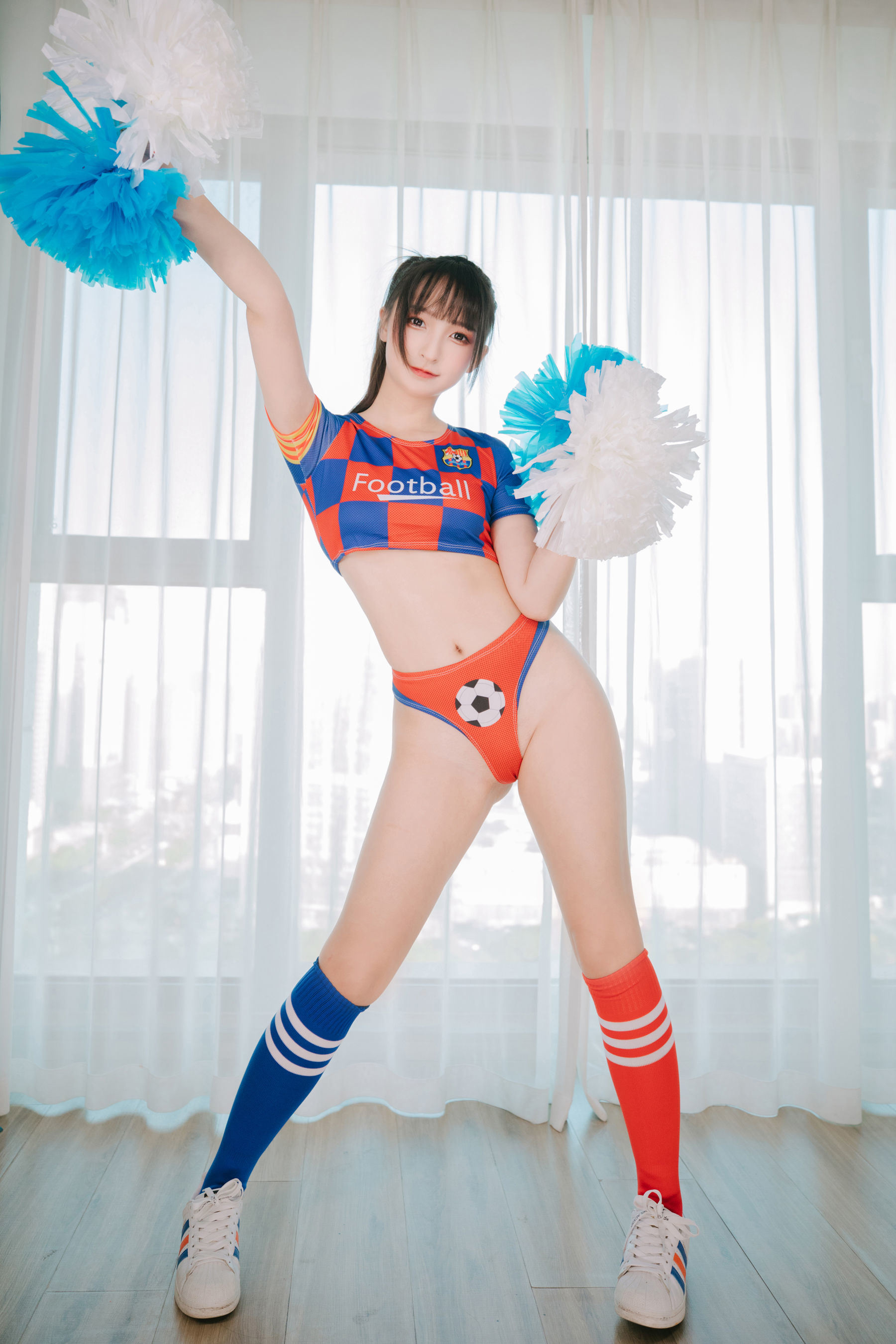 ネットコスプレイヤー写真集] ロリィ神楽バンマフユのチアガール少女
