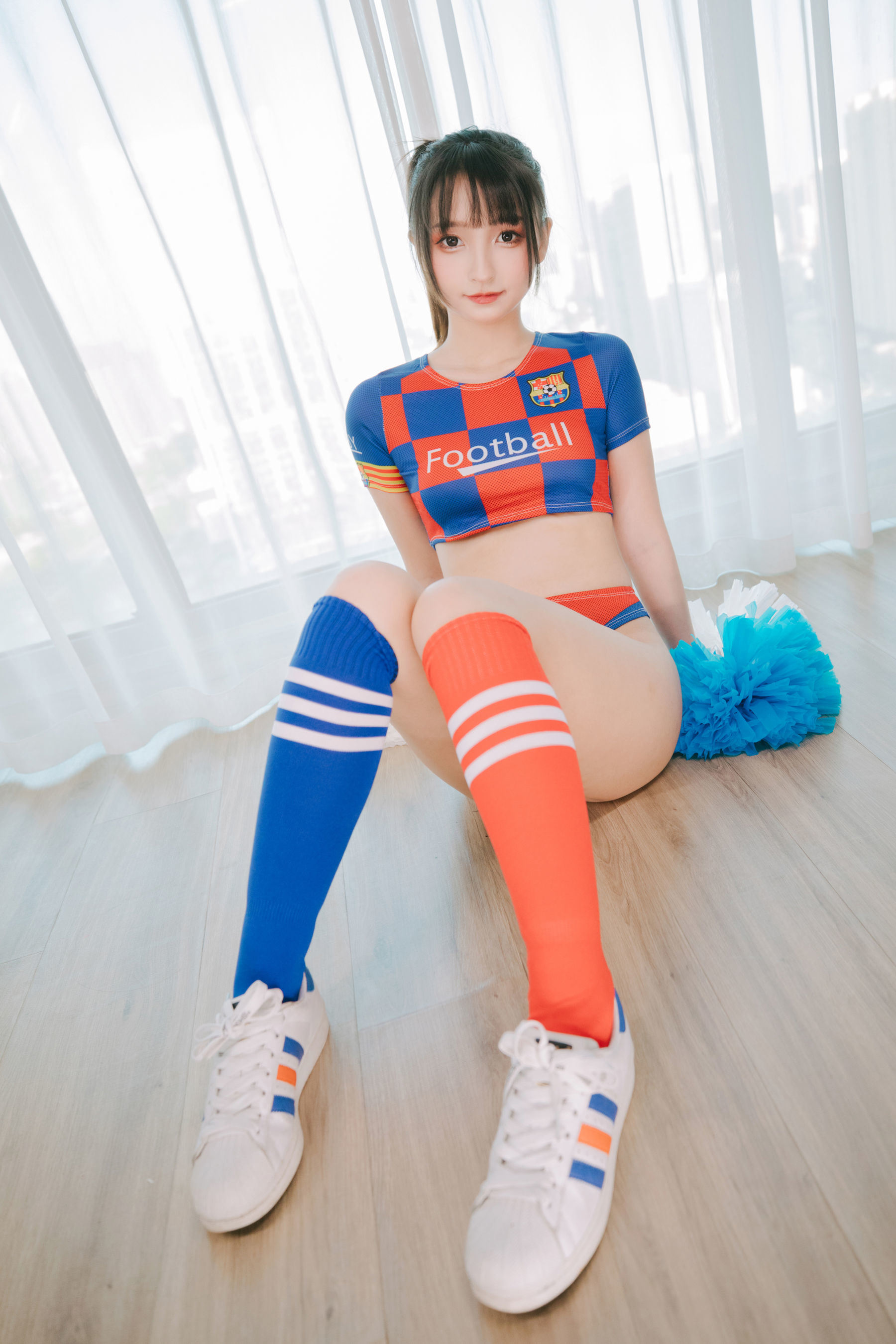 ネットコスプレイヤー写真集] ロリィ神楽バンマフユのチアガール少女
