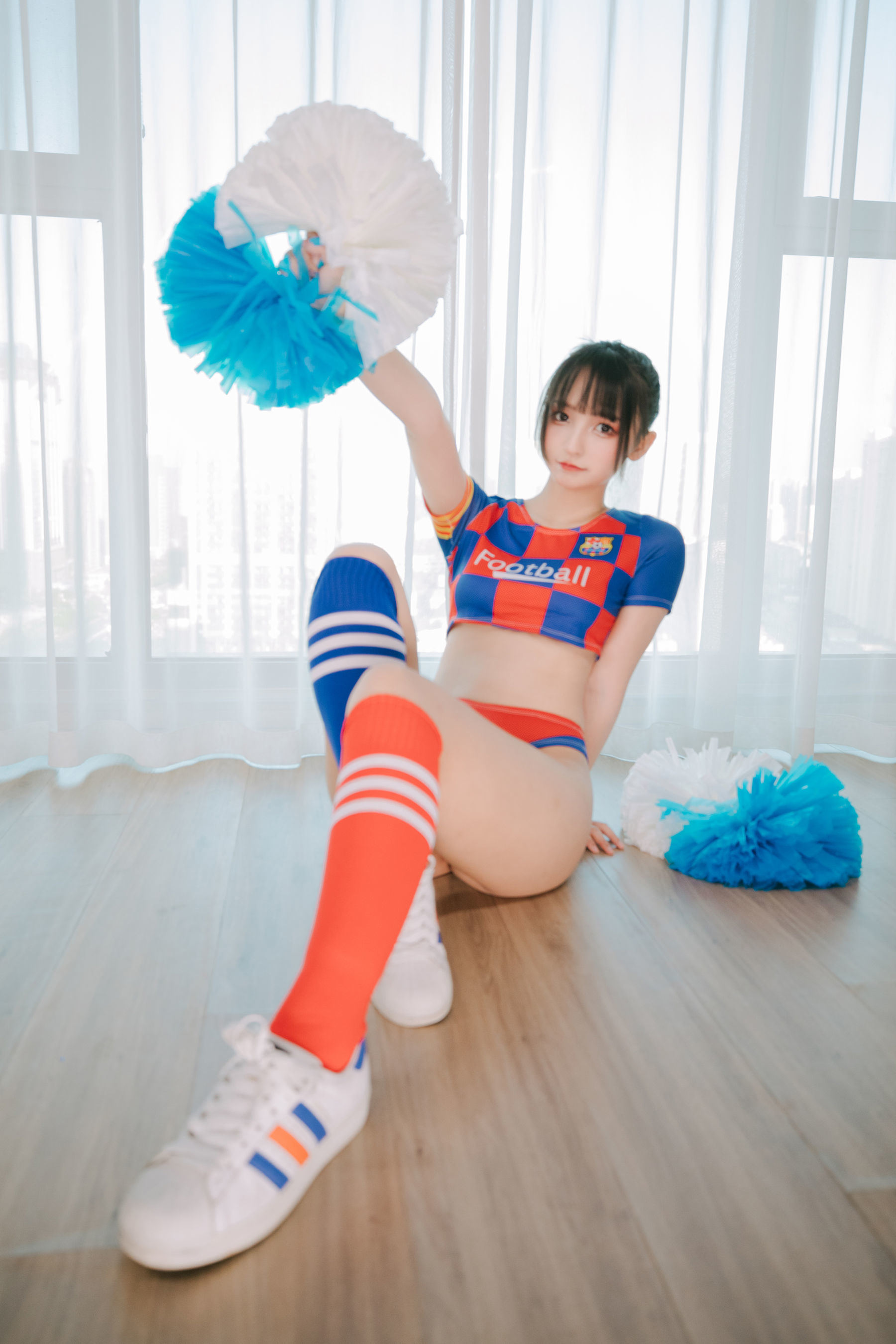 ネットコスプレイヤー写真集] ロリィ神楽バンマフユのチアガール少女
