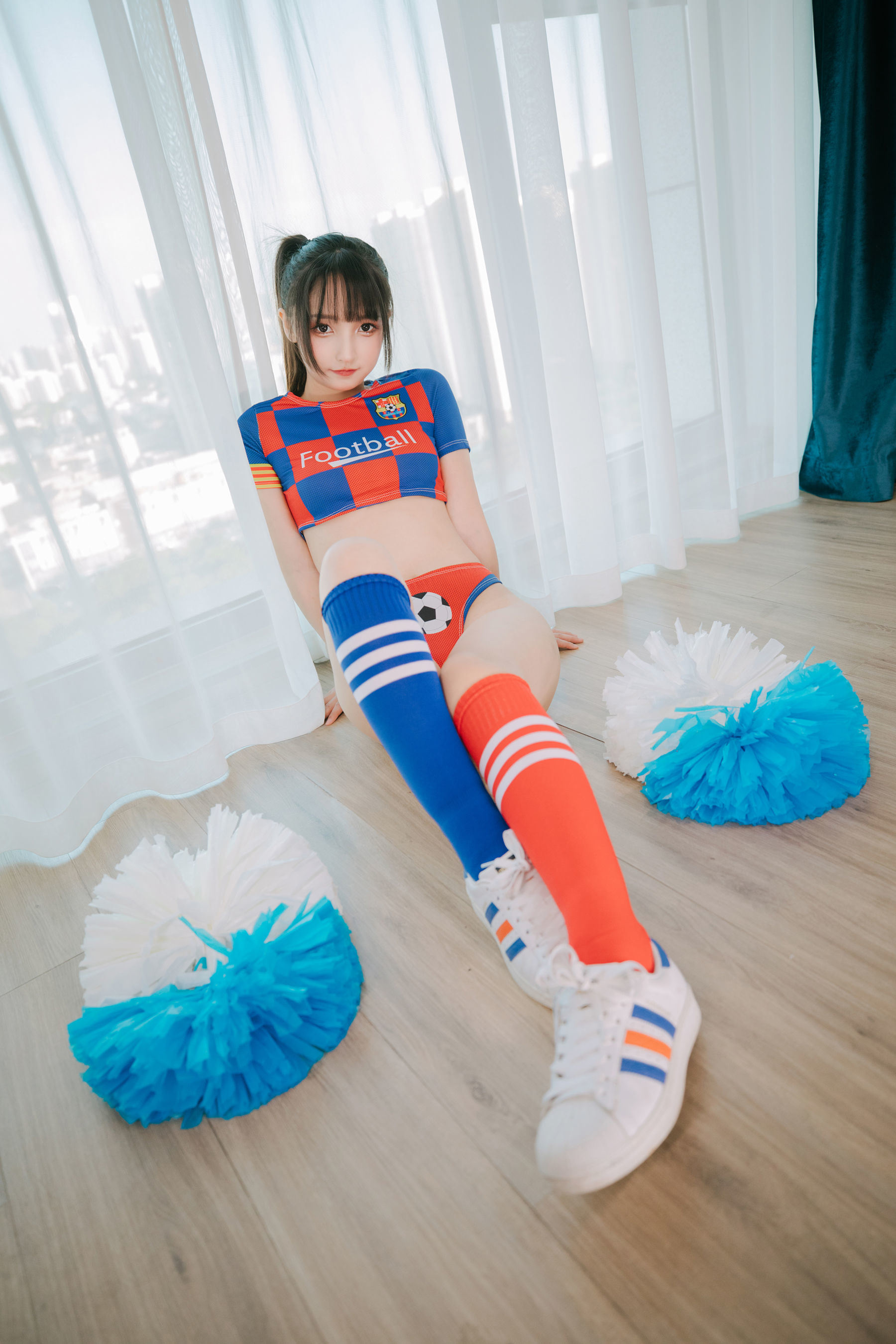 ネットコスプレイヤー写真集] ロリィ神楽バンマフユのチアガール少女