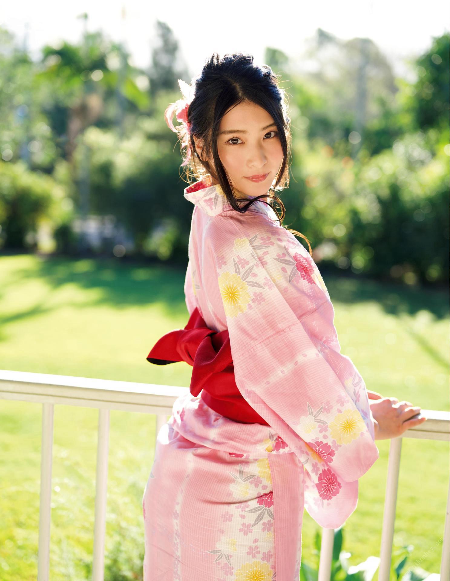 本庄鈴攝影集 自然美 116頁