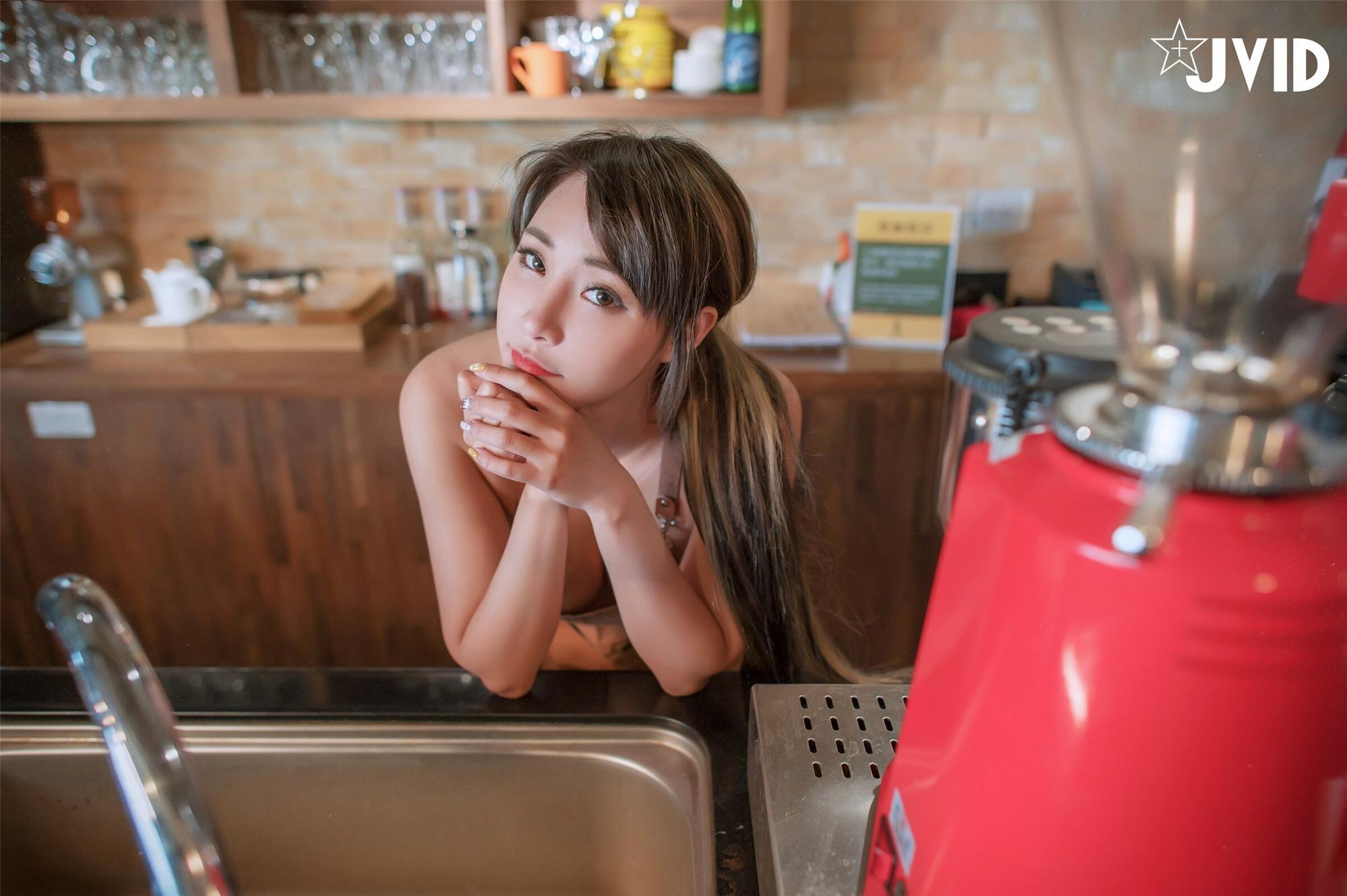 JVID] Lạc Lạc - Quán cà phê kẻ du hành cô đơn [158P