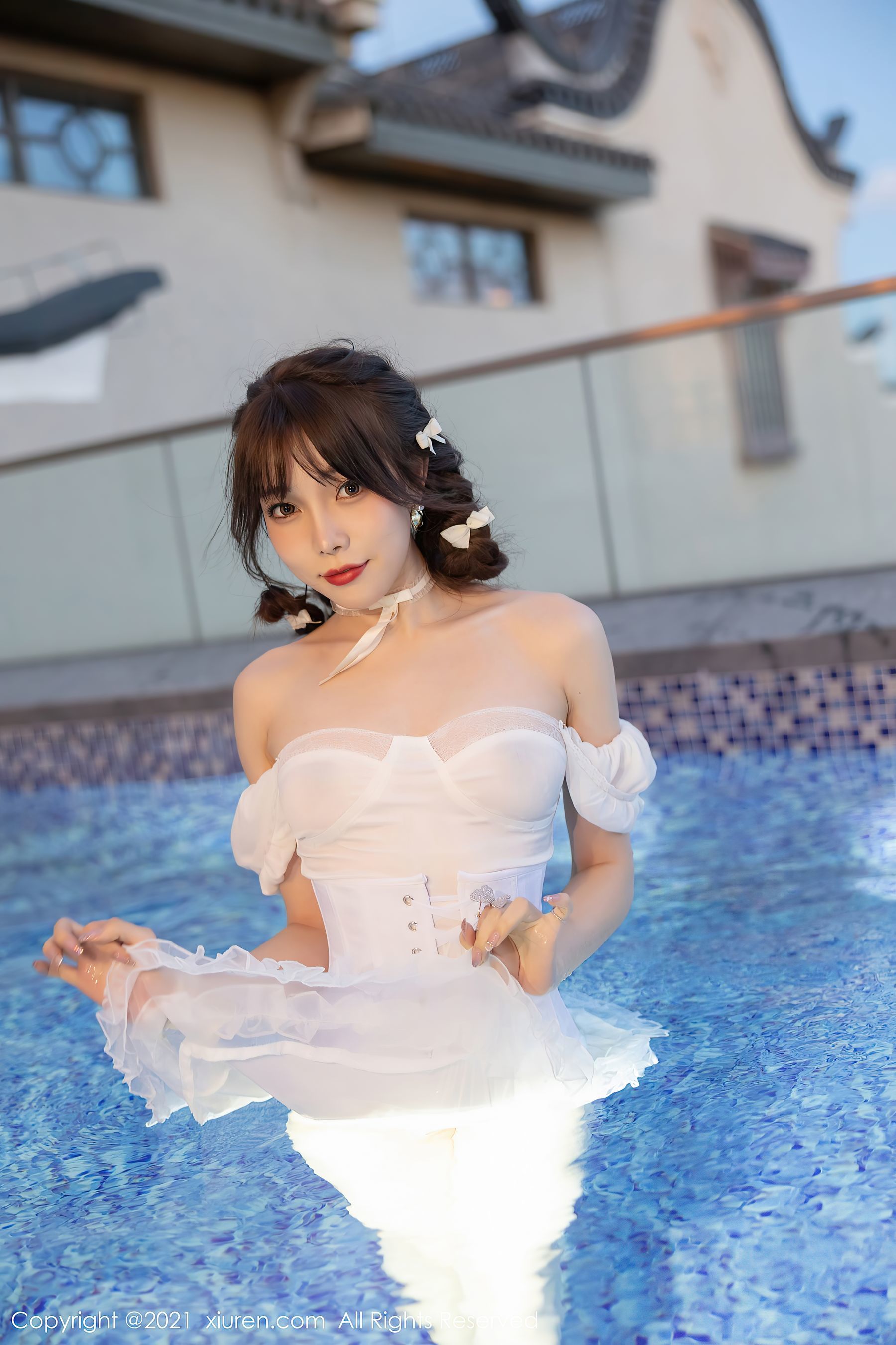 XiuRen] No.3998 ZhiZhi Booty