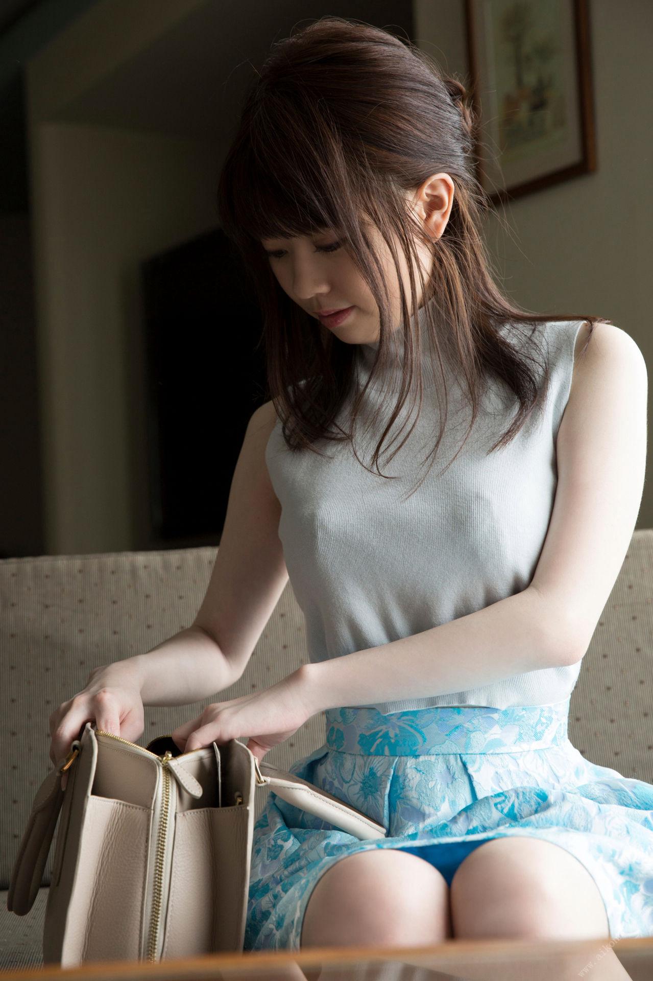 FRIDAYデジタル寫真集プレミアム 水卜さくら「絶世のクビレＢＯＤＹ」83P