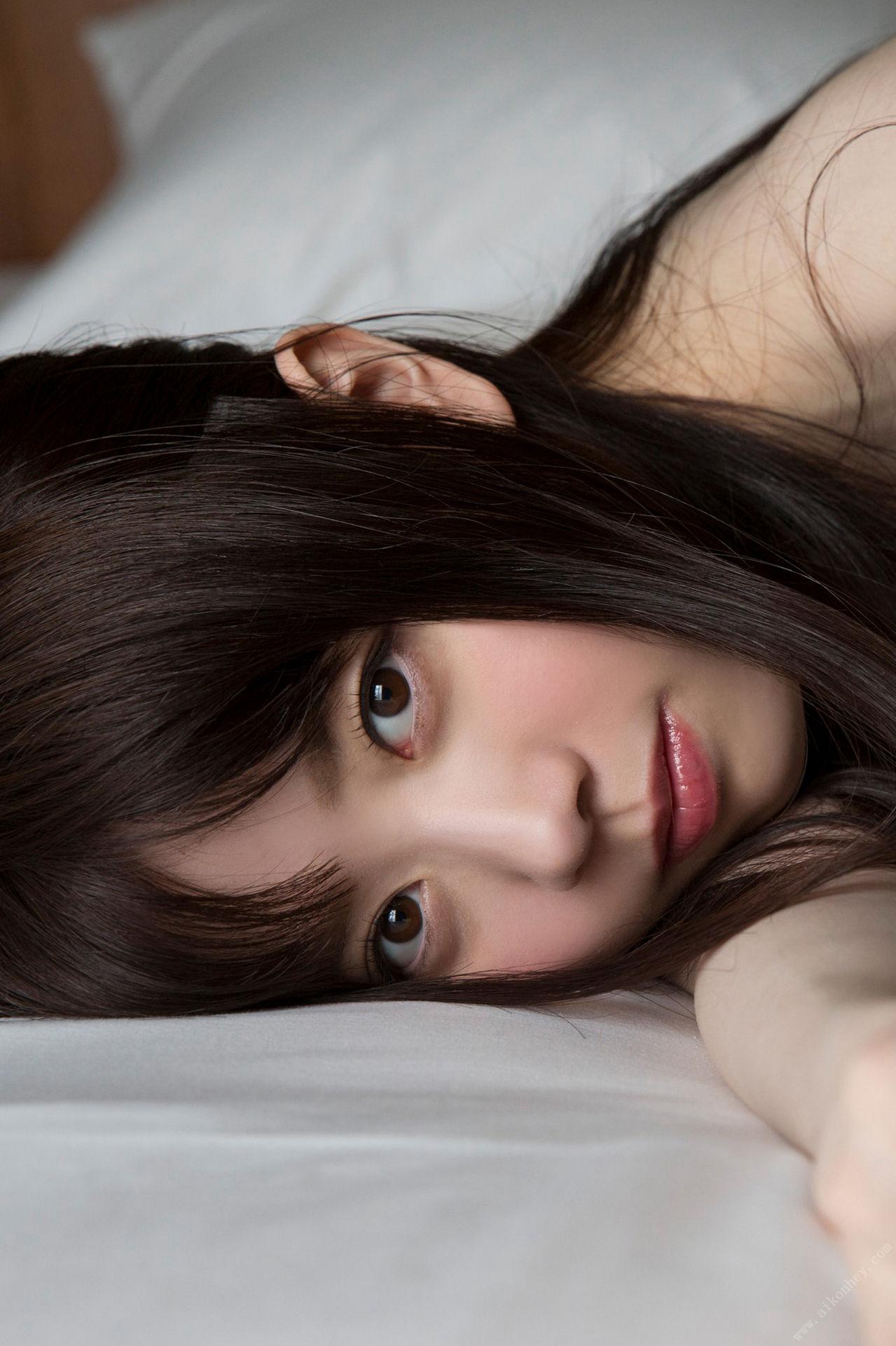 FRIDAYデジタル寫真集プレミアム 水卜さくら「絶世のクビレＢＯＤＹ」83P