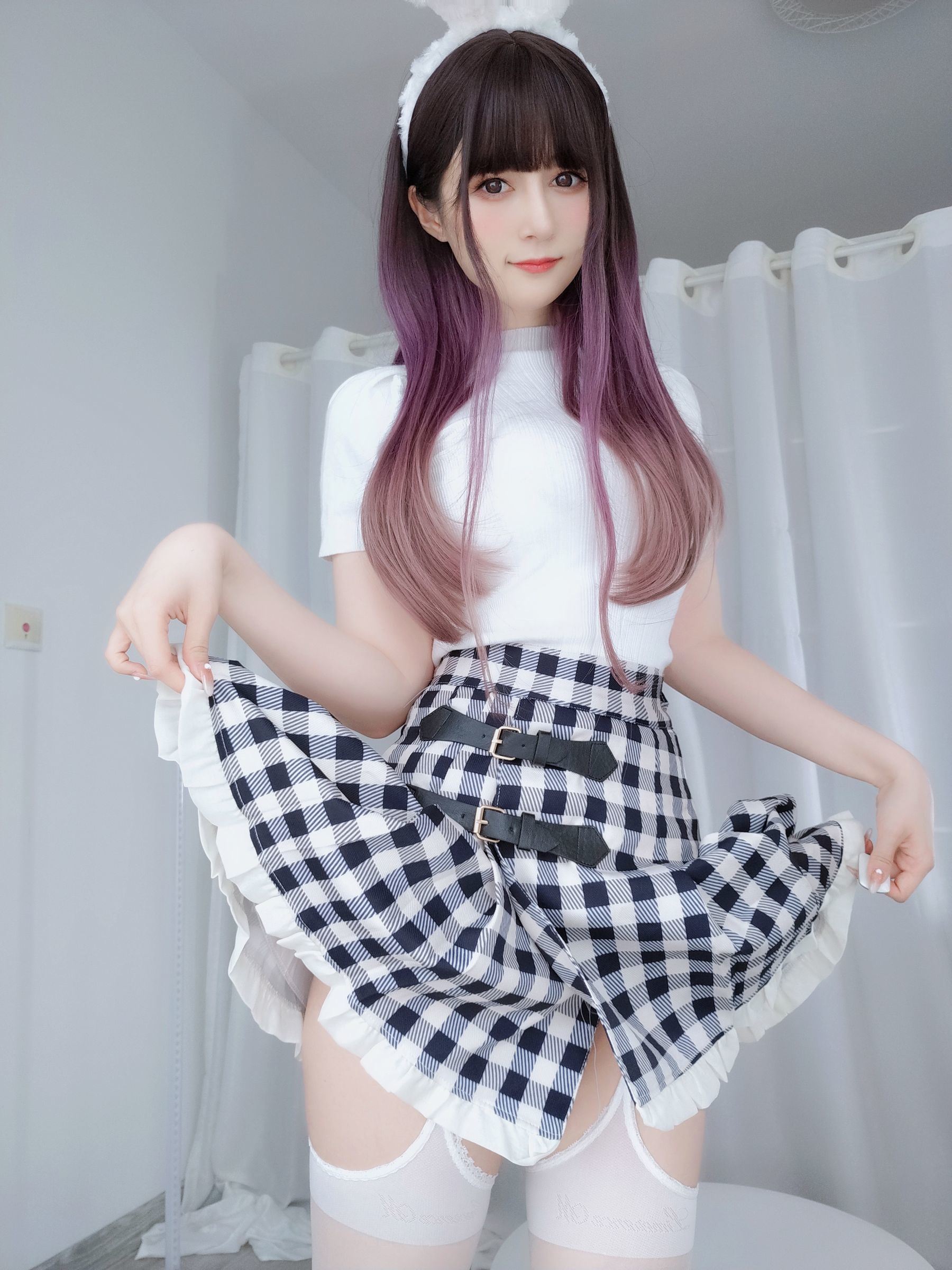 福利COS] Coser小姐姐白銀 - 白絲兔女郎
