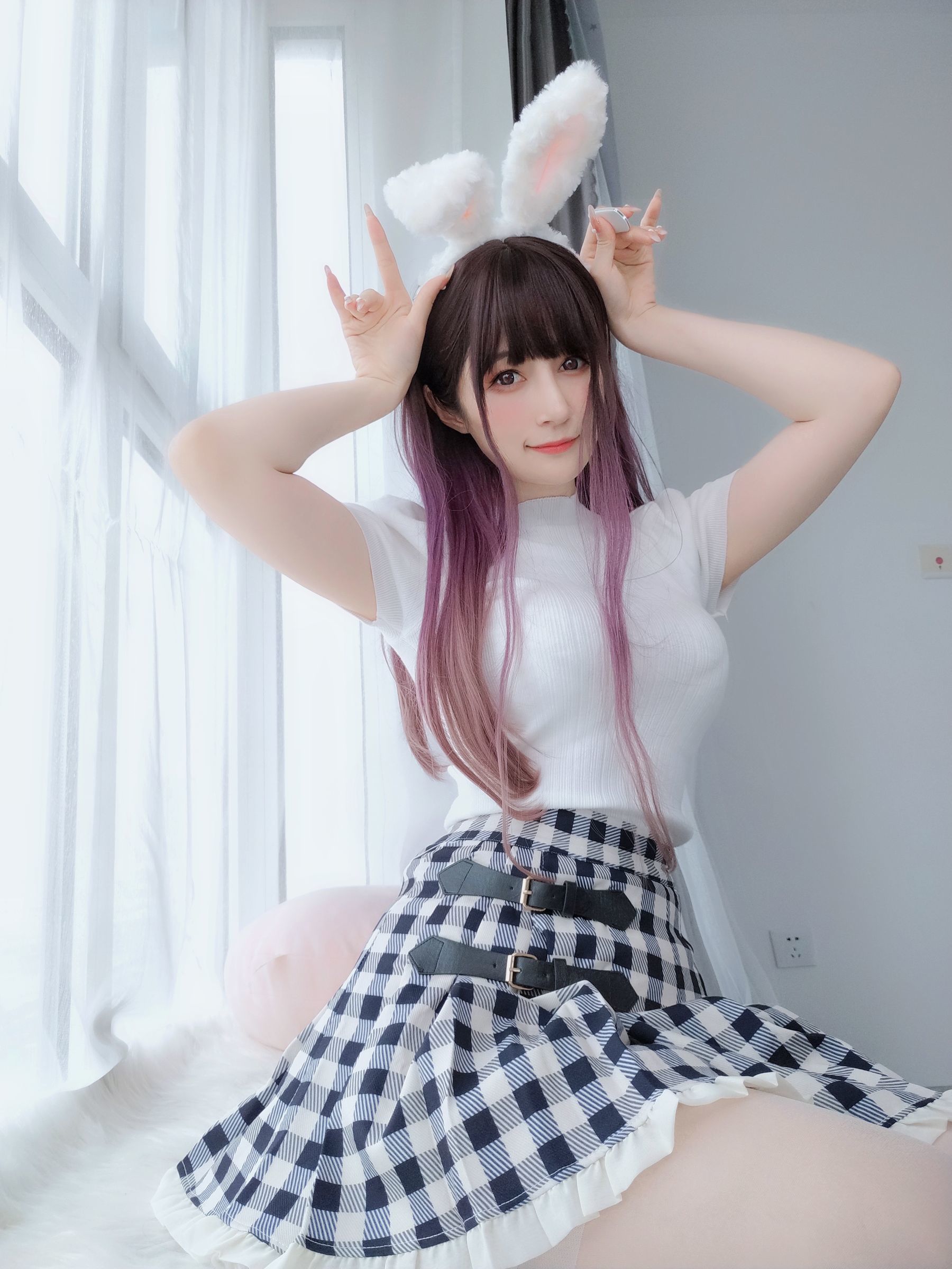 福利COS] Coser小姐姐白銀 - 白絲兔女郎