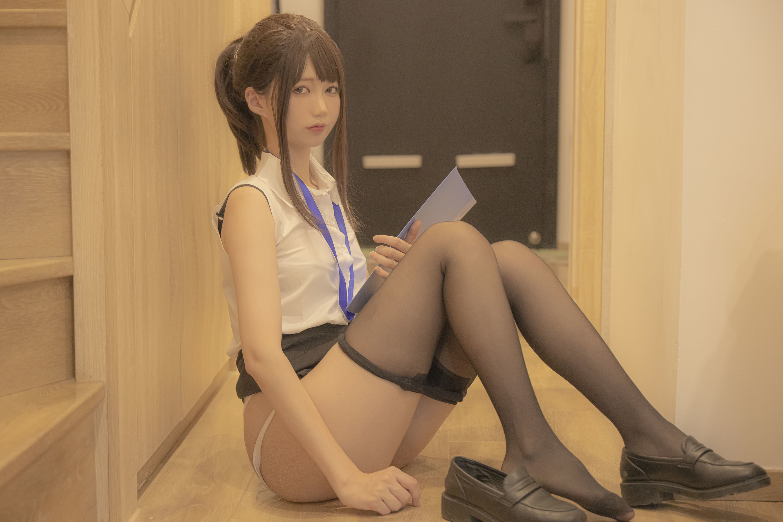 Phúc lợi COS] NAGISA Quái vật Meo [fantia] - OL váy ngắn