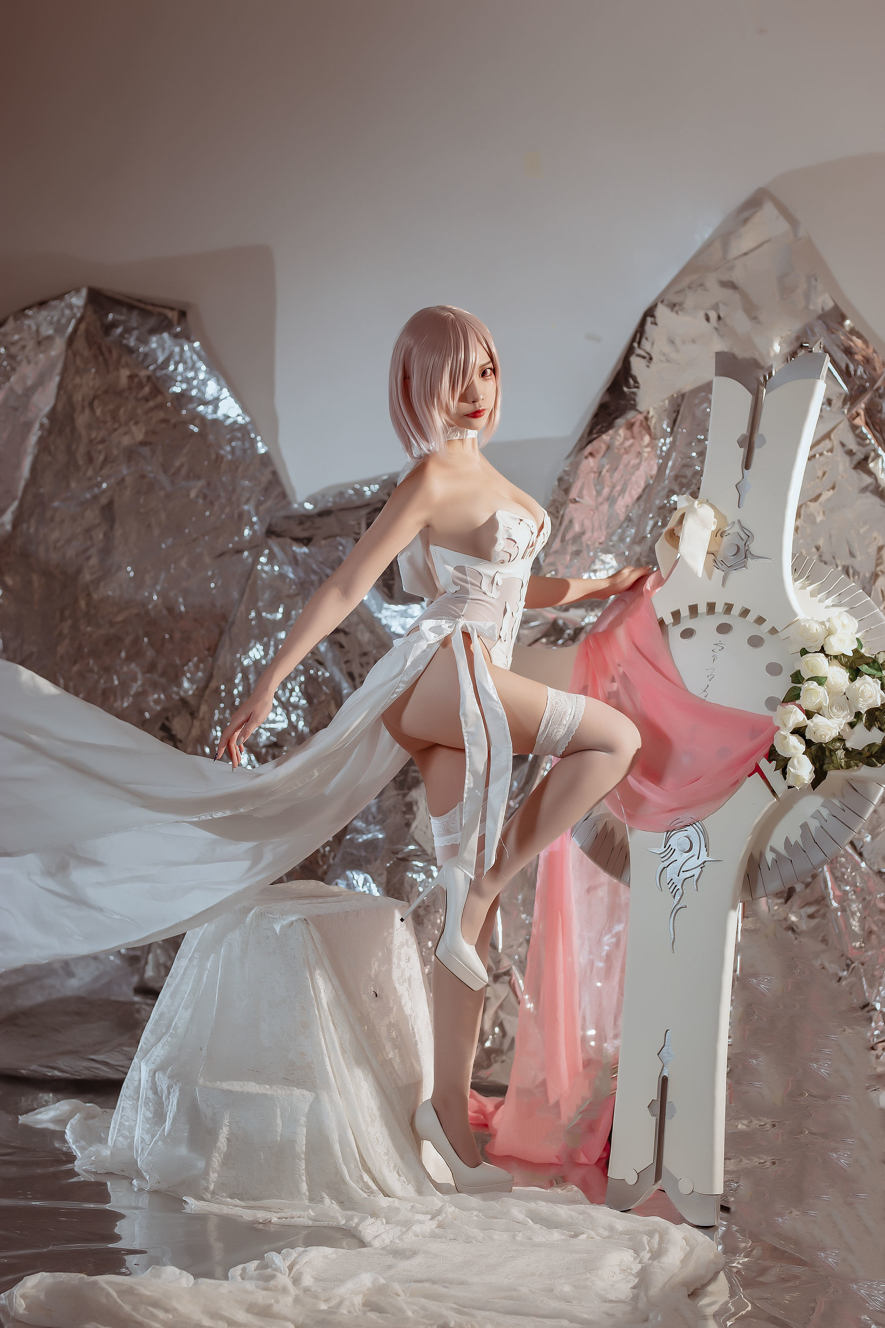 Welfare Cosplay] Popular Cosplayer Nisa - Fate Mashu Wedding Dress