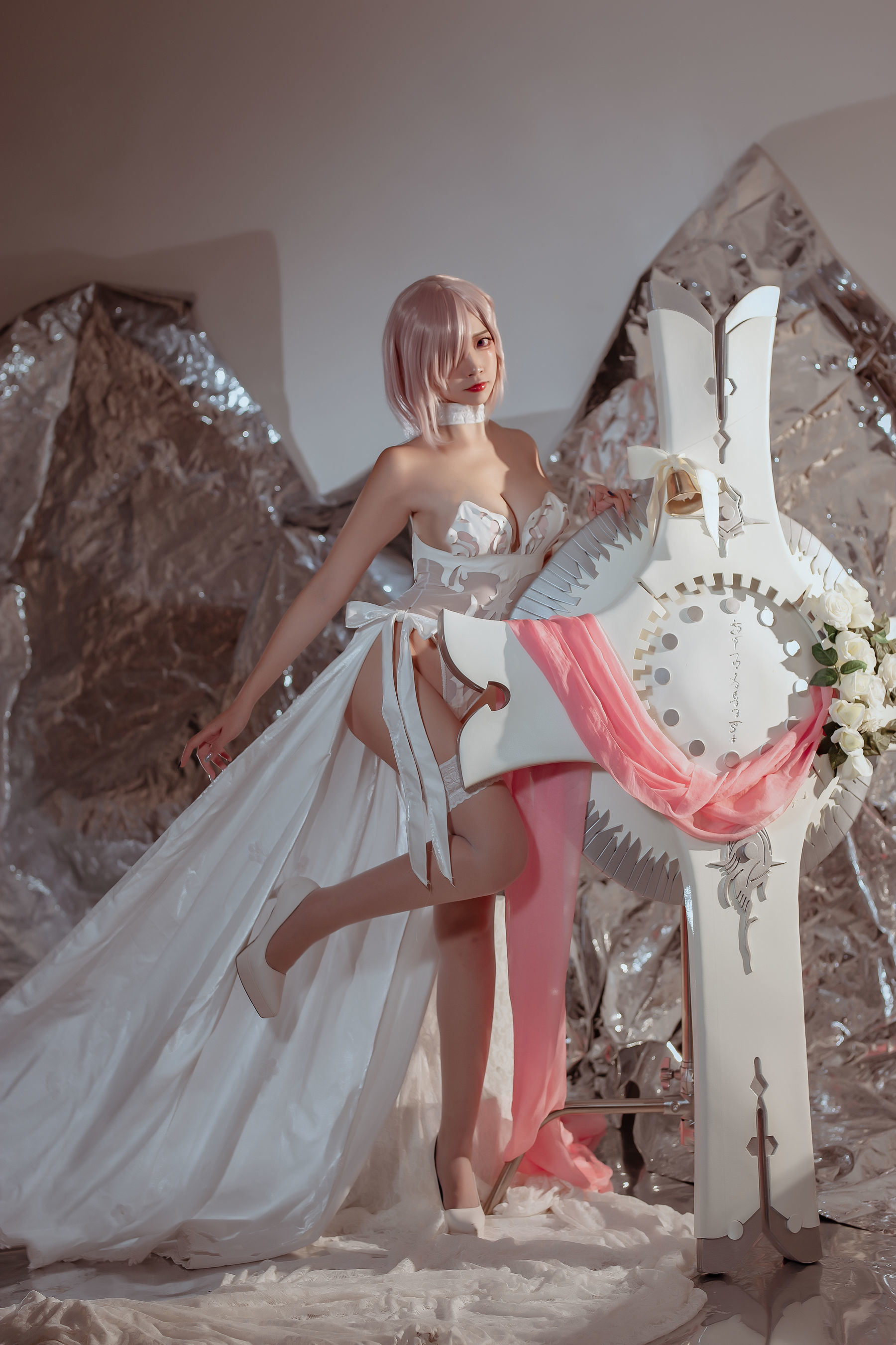 Welfare Cosplay] Popular Cosplayer Nisa - Fate Mashu Wedding Dress