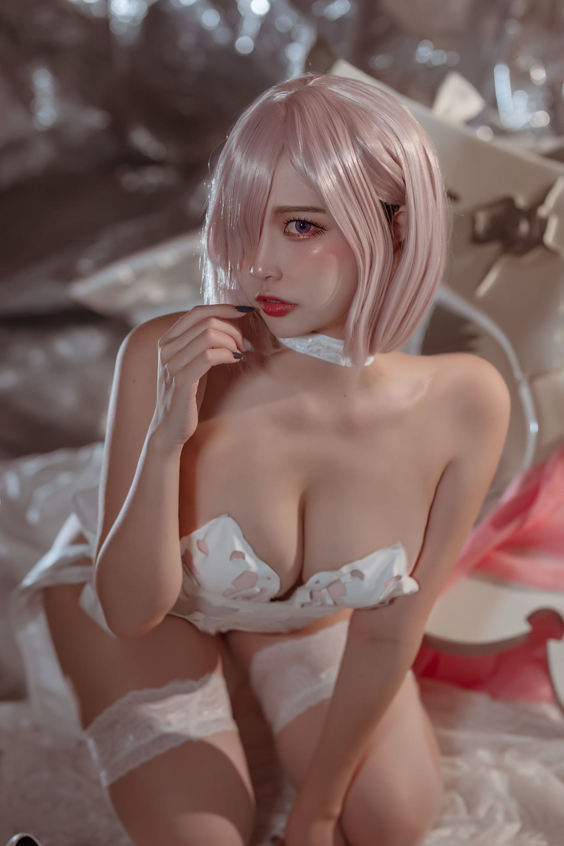 福利COS] 人氣 Coser 二佐 Nisa - Fate 瑪修 婚紗