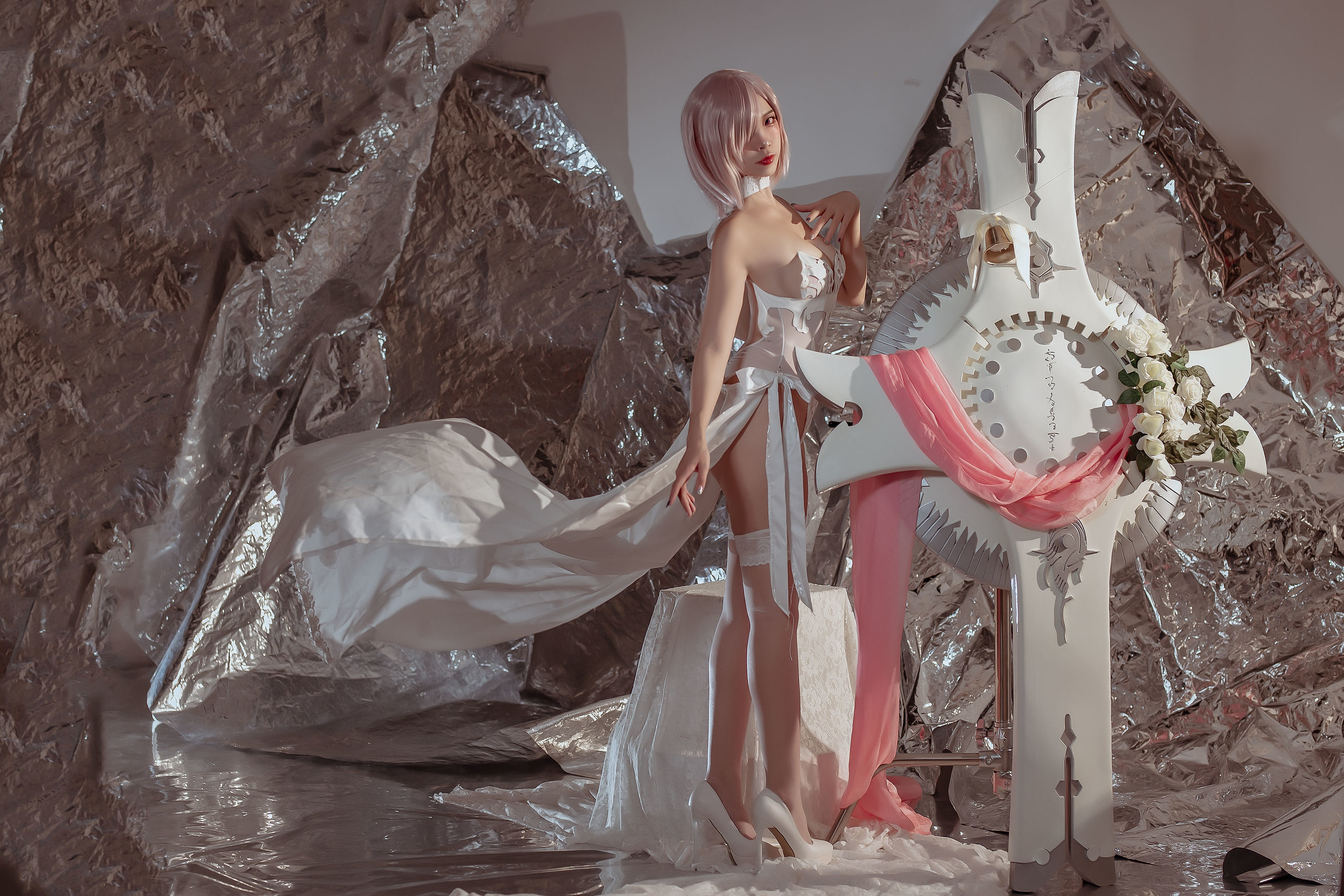 福利COS] 人氣 Coser 二佐 Nisa - Fate 瑪修 婚紗