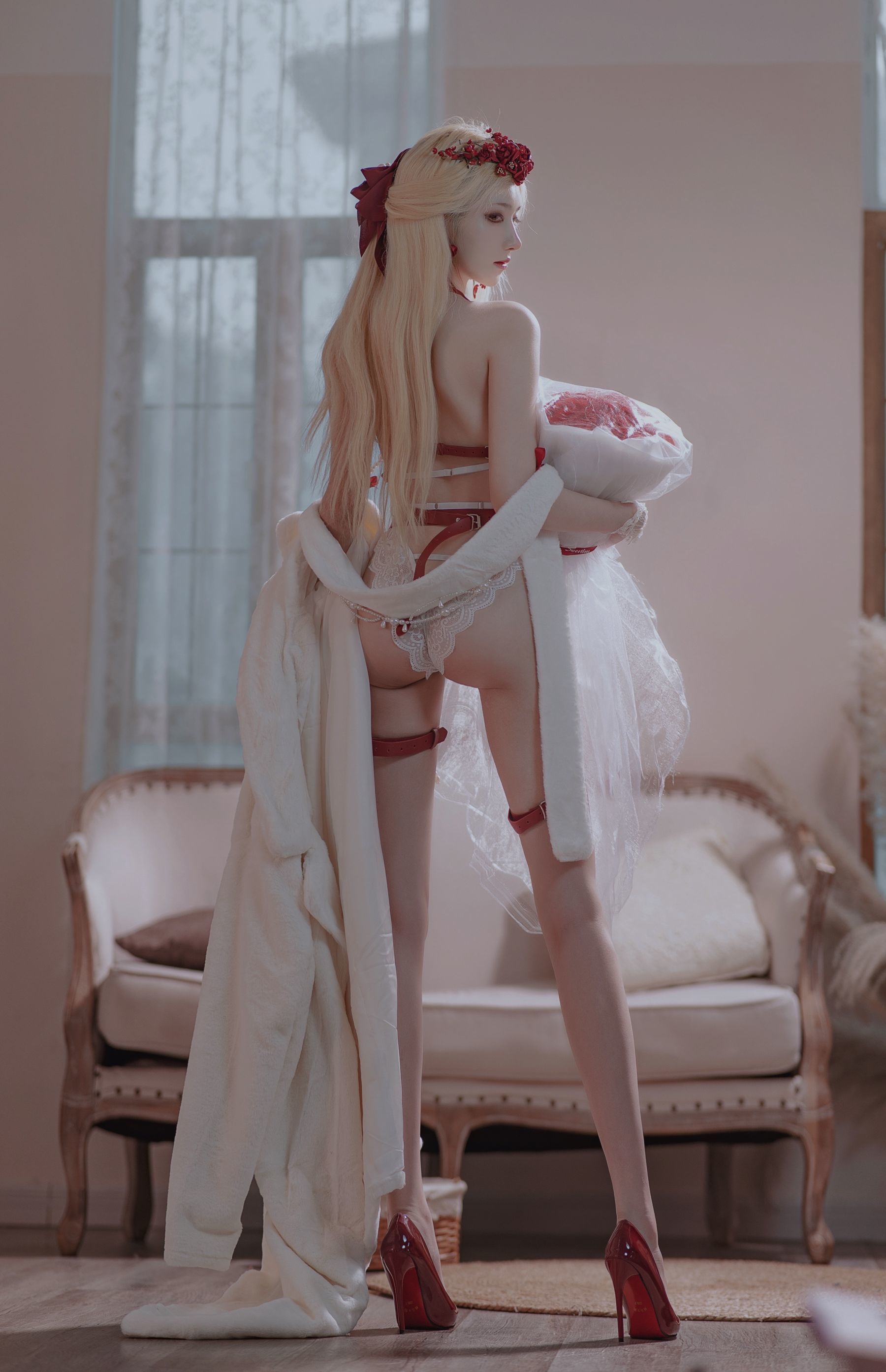 福利COS] 動漫博主南桃桃子 - 玫瑰