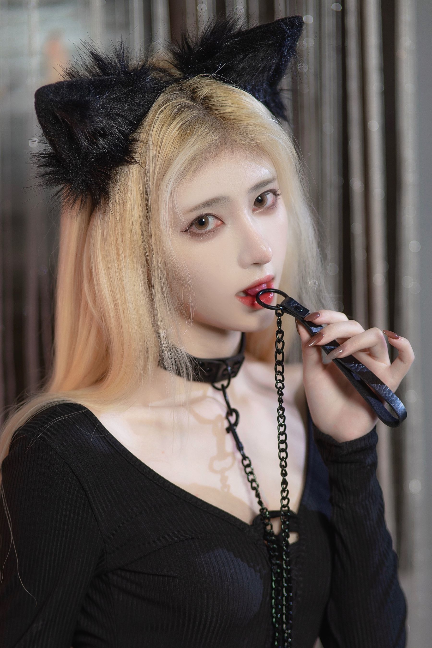 Welfare COS] Blogger anime Nam Đào Momoko - Mèo đen