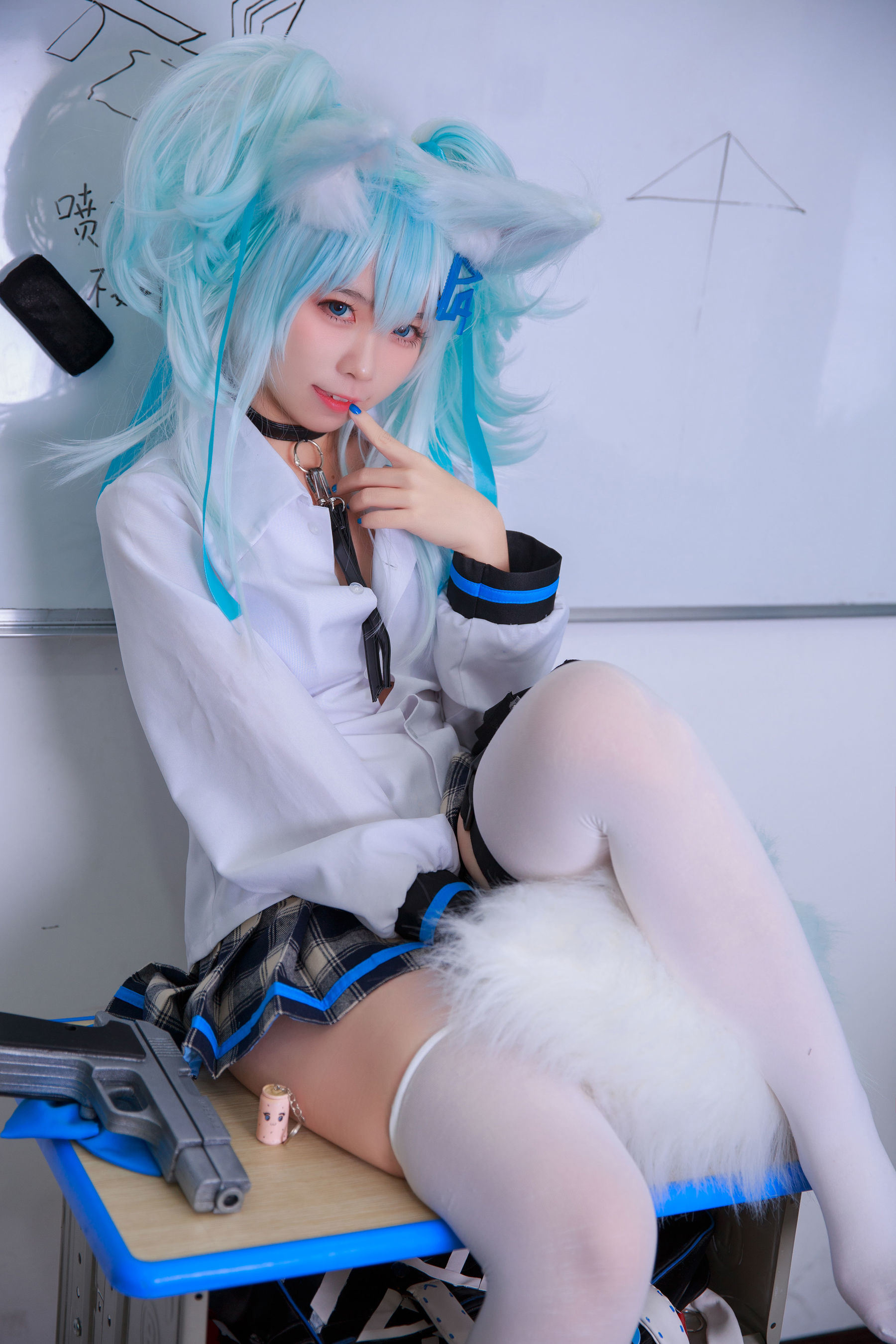 福利COS] 動漫博主G44不會受傷 - 少女前線 PA15校服