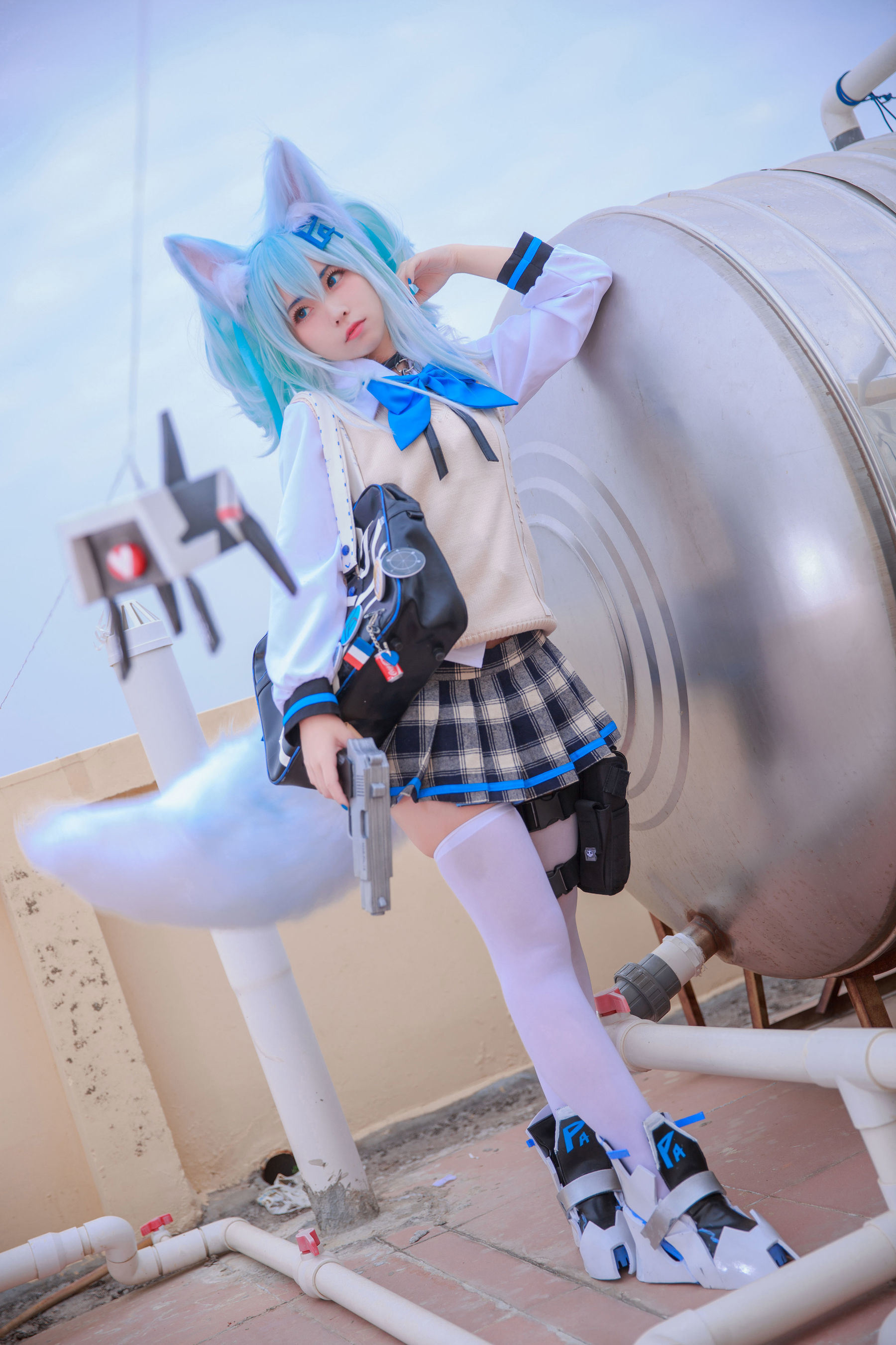 Fan Service Cosplay] Anime Blogger G44 Will Not Be Injured - Girls' Frontline PA15 School Uniform