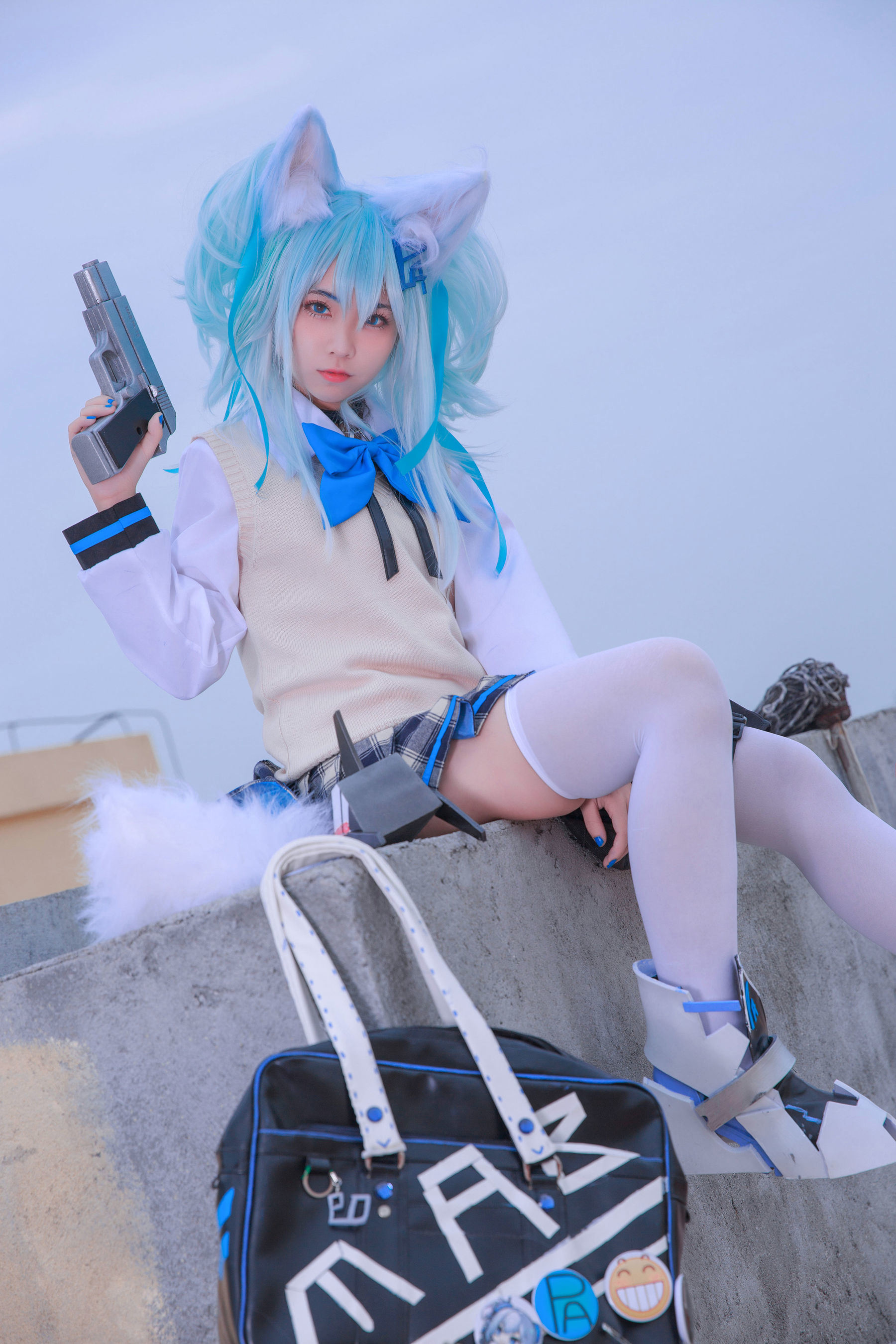 Fan Service Cosplay] Anime Blogger G44 Will Not Be Injured - Girls' Frontline PA15 School Uniform