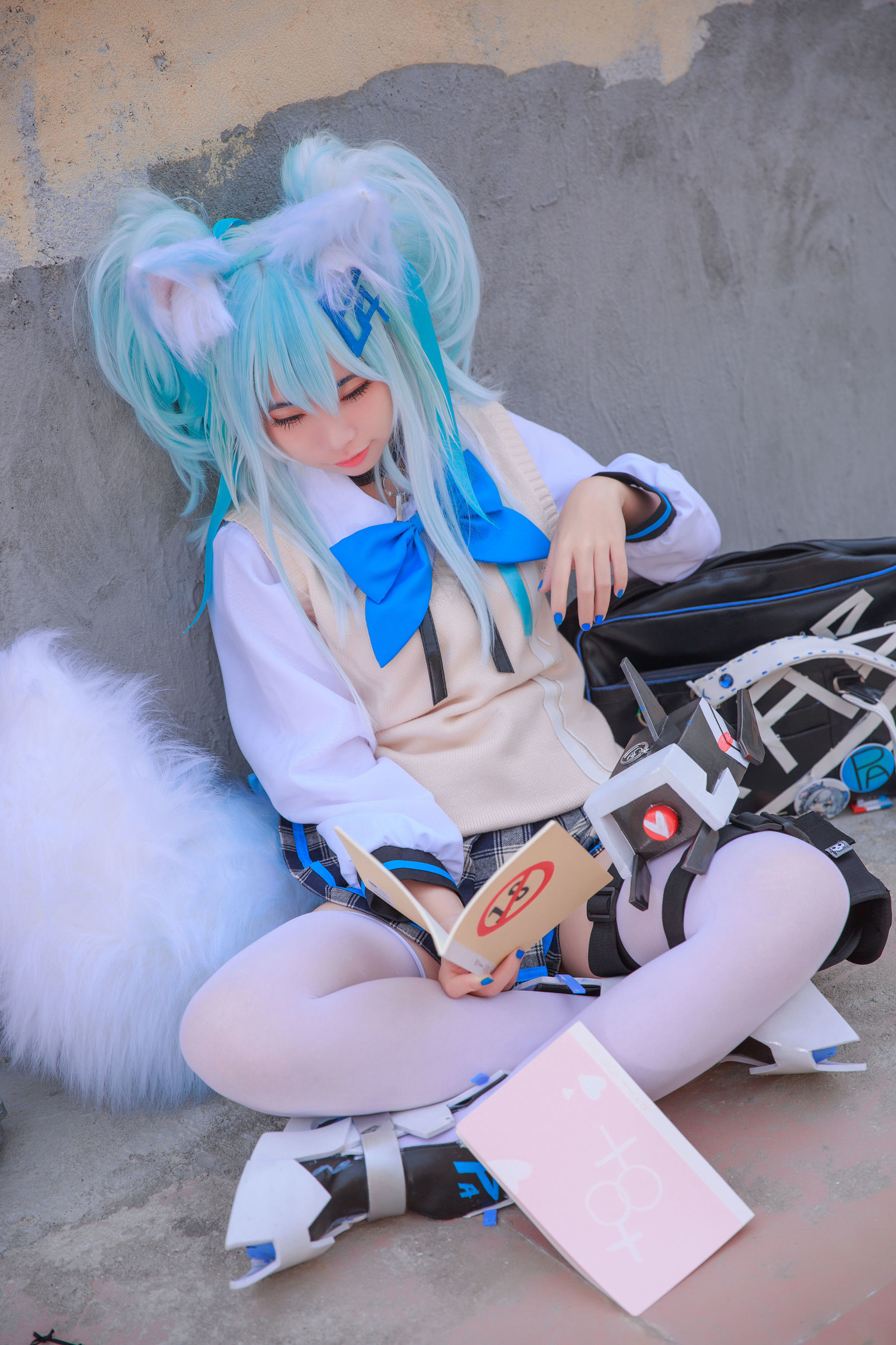 Fan Service Cosplay] Anime Blogger G44 Will Not Be Injured - Girls' Frontline PA15 School Uniform