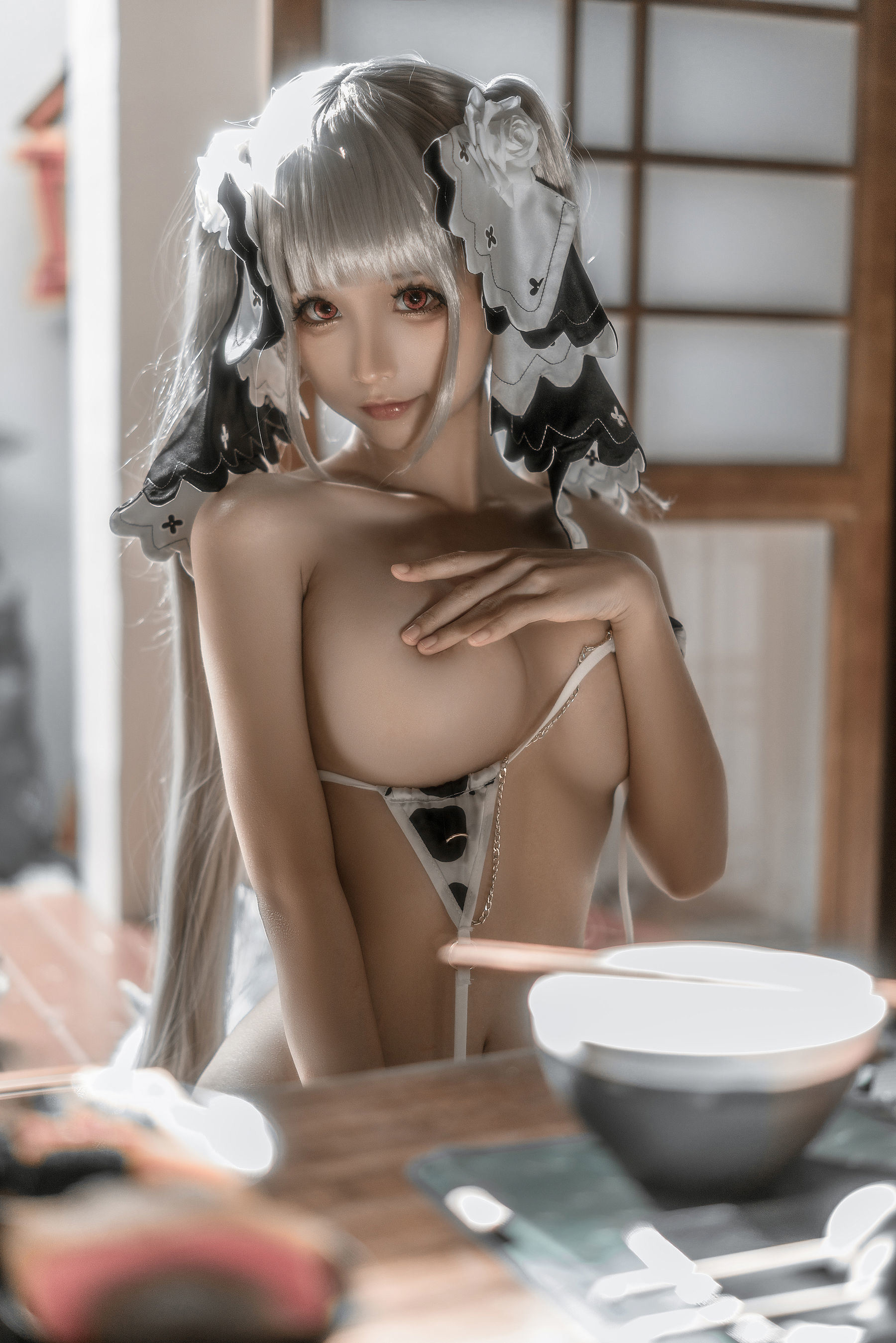 Welfare COS] Anime Blogger Chun Mo Mo - Fearsome Wedding Dress Gentleman Version