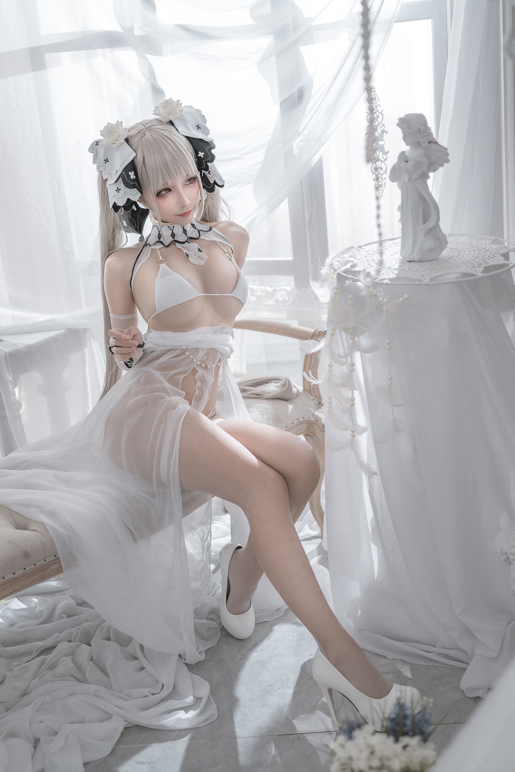 Phúc lợi COS] Blogger hoạt hình Chủn Mò Mò - Áo cưới dễ thương
