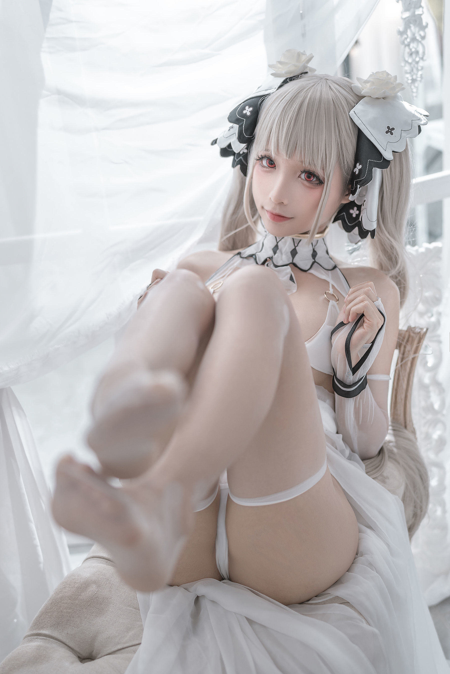 Welfare COS] Anime Blogger Chun Mo Mo - Formidable Wedding Dress