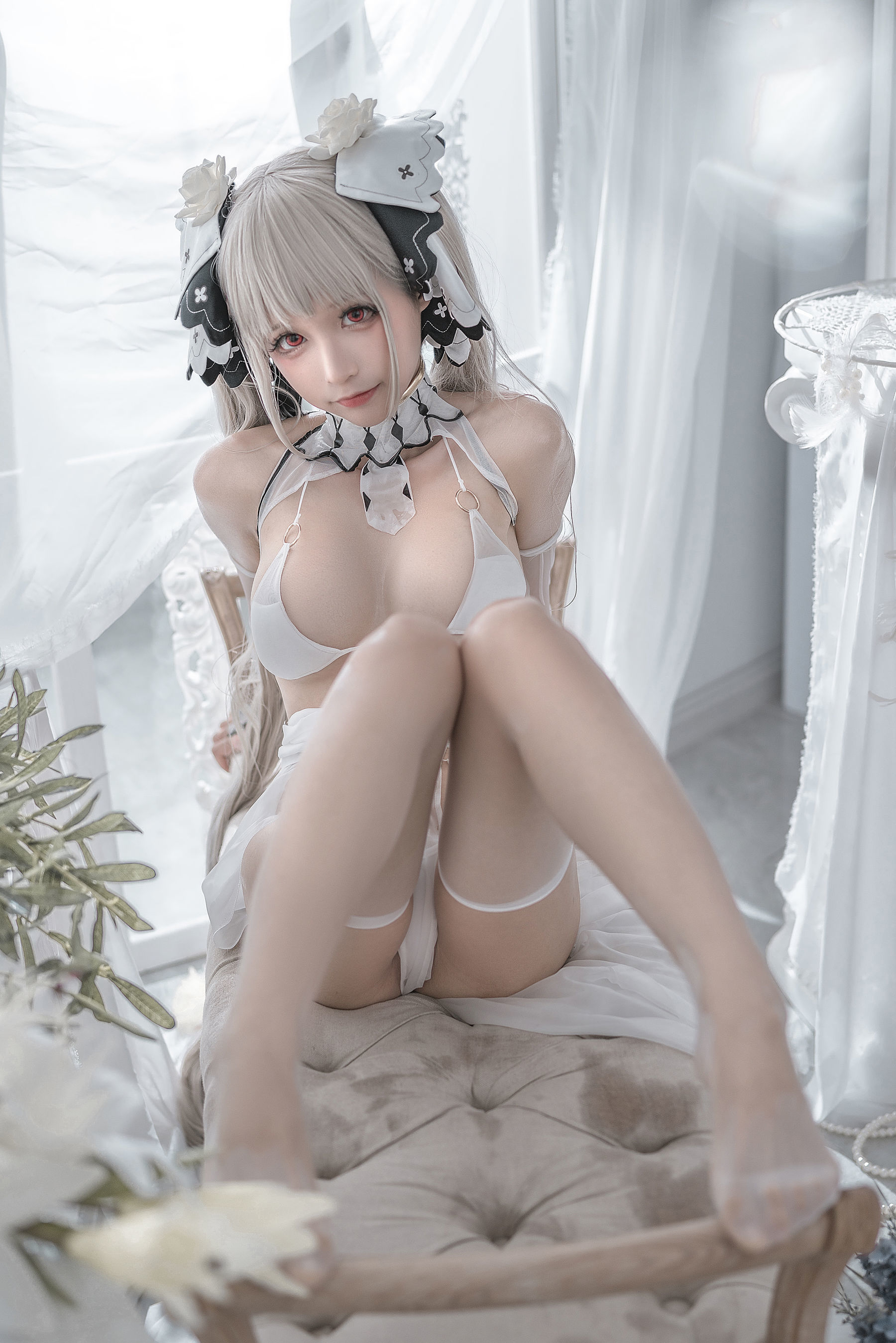 Welfare COS] Anime Blogger Chun Mo Mo - Formidable Wedding Dress