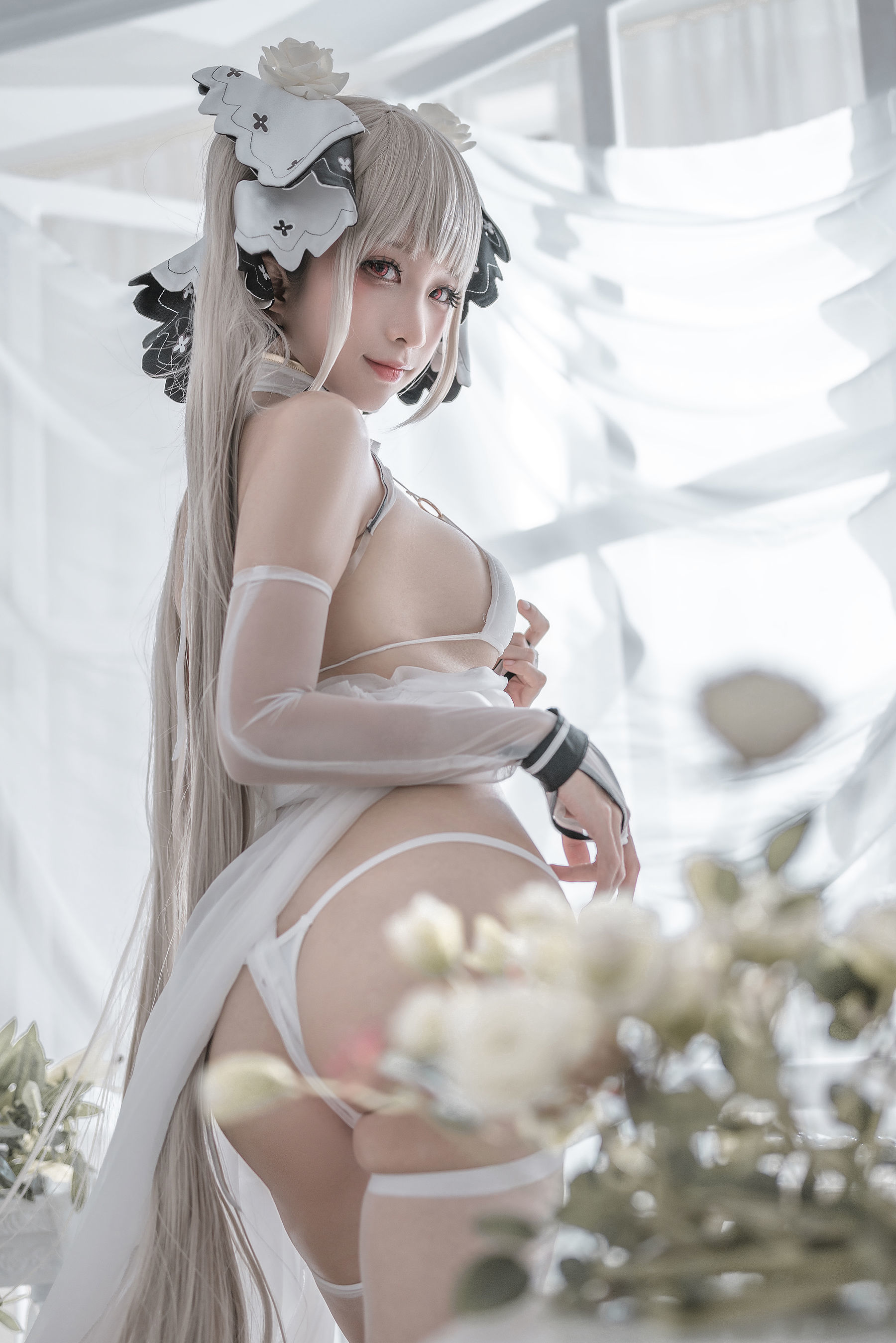 Phúc lợi COS] Blogger hoạt hình Chủn Mò Mò - Áo cưới dễ thương
