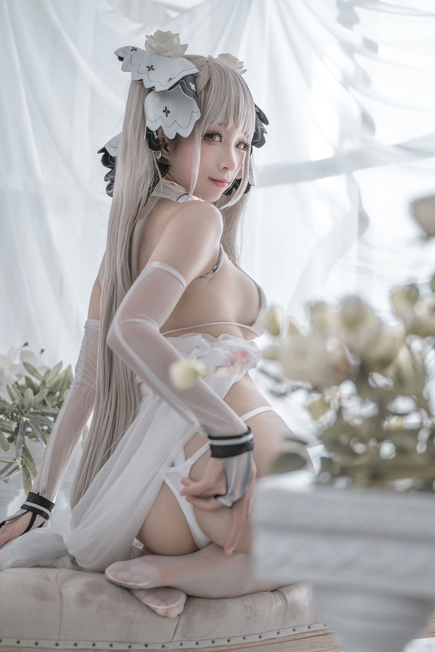 Phúc lợi COS] Blogger hoạt hình Chủn Mò Mò - Áo cưới dễ thương