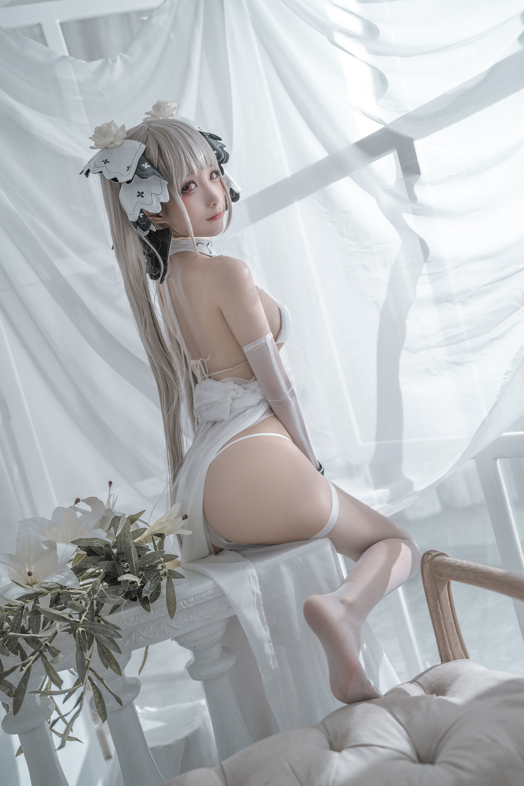 Phúc lợi COS] Blogger hoạt hình Chủn Mò Mò - Áo cưới dễ thương