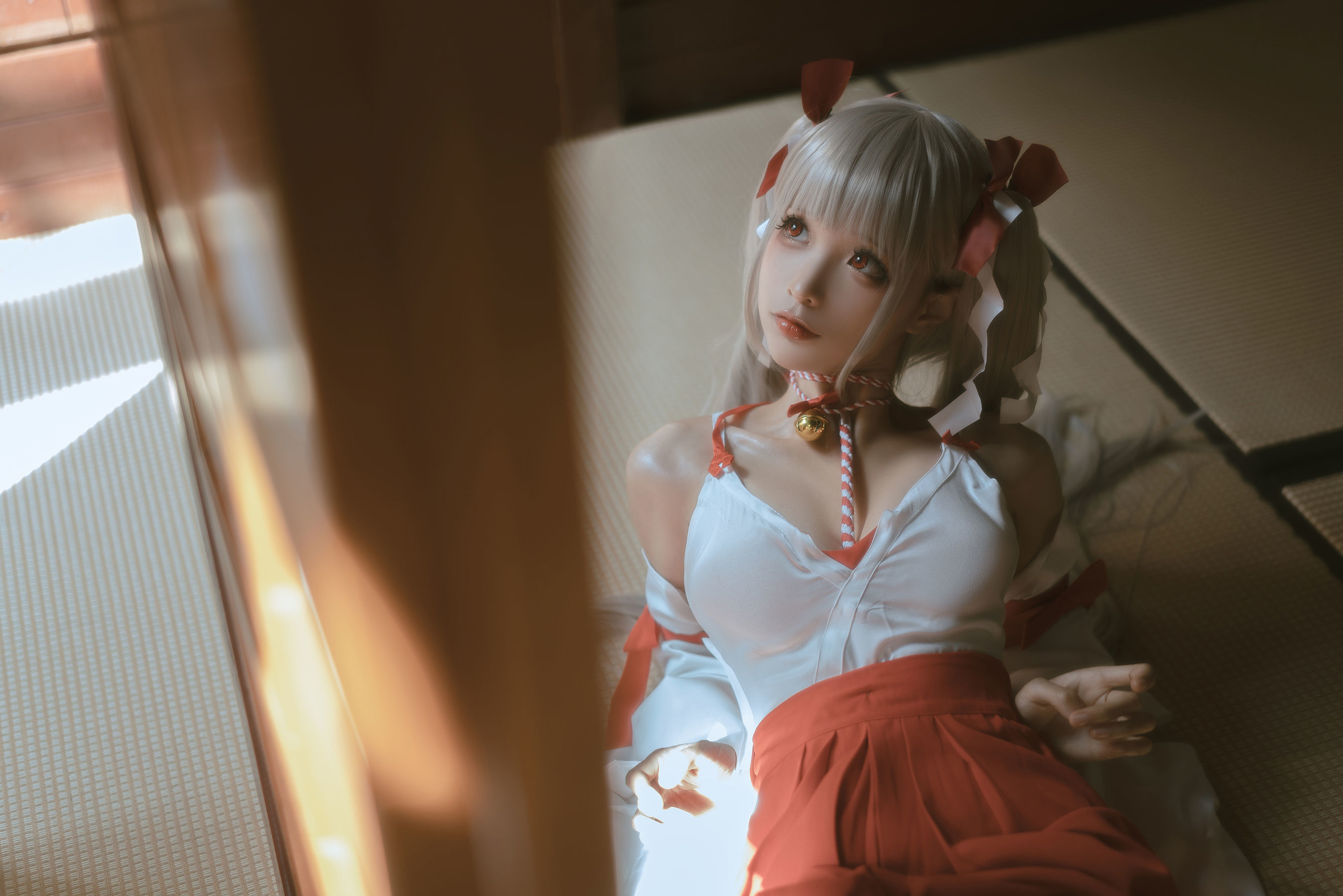 福利COS] アニメブロガー チュンモモ - 畏怖の巫女