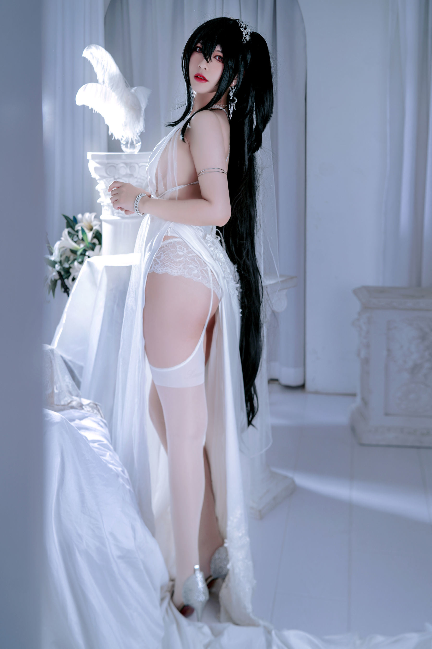 Ban Ban Zi Cosplay Taihou Bride