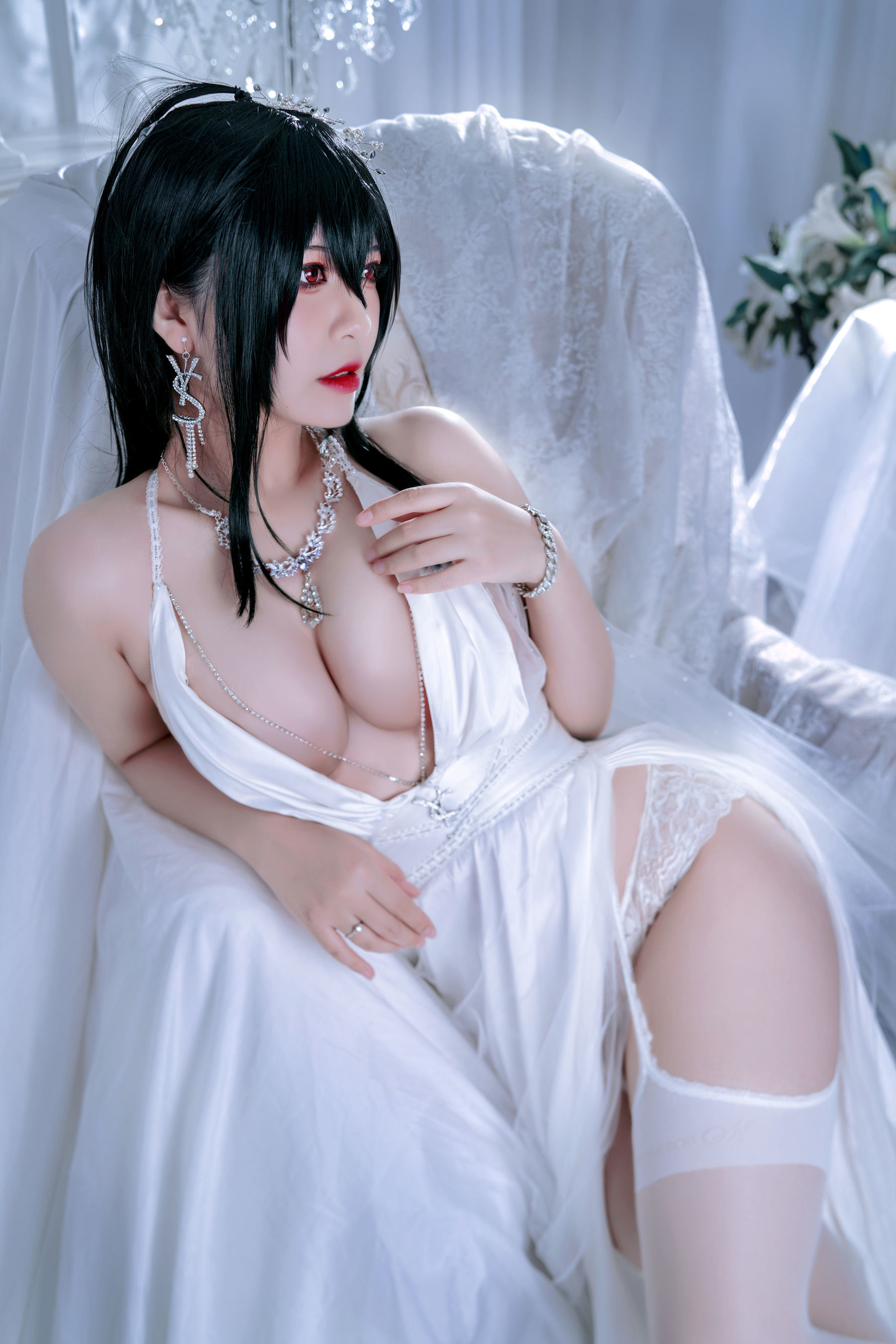 Ban Ban Zi Cosplay Taihou Bride