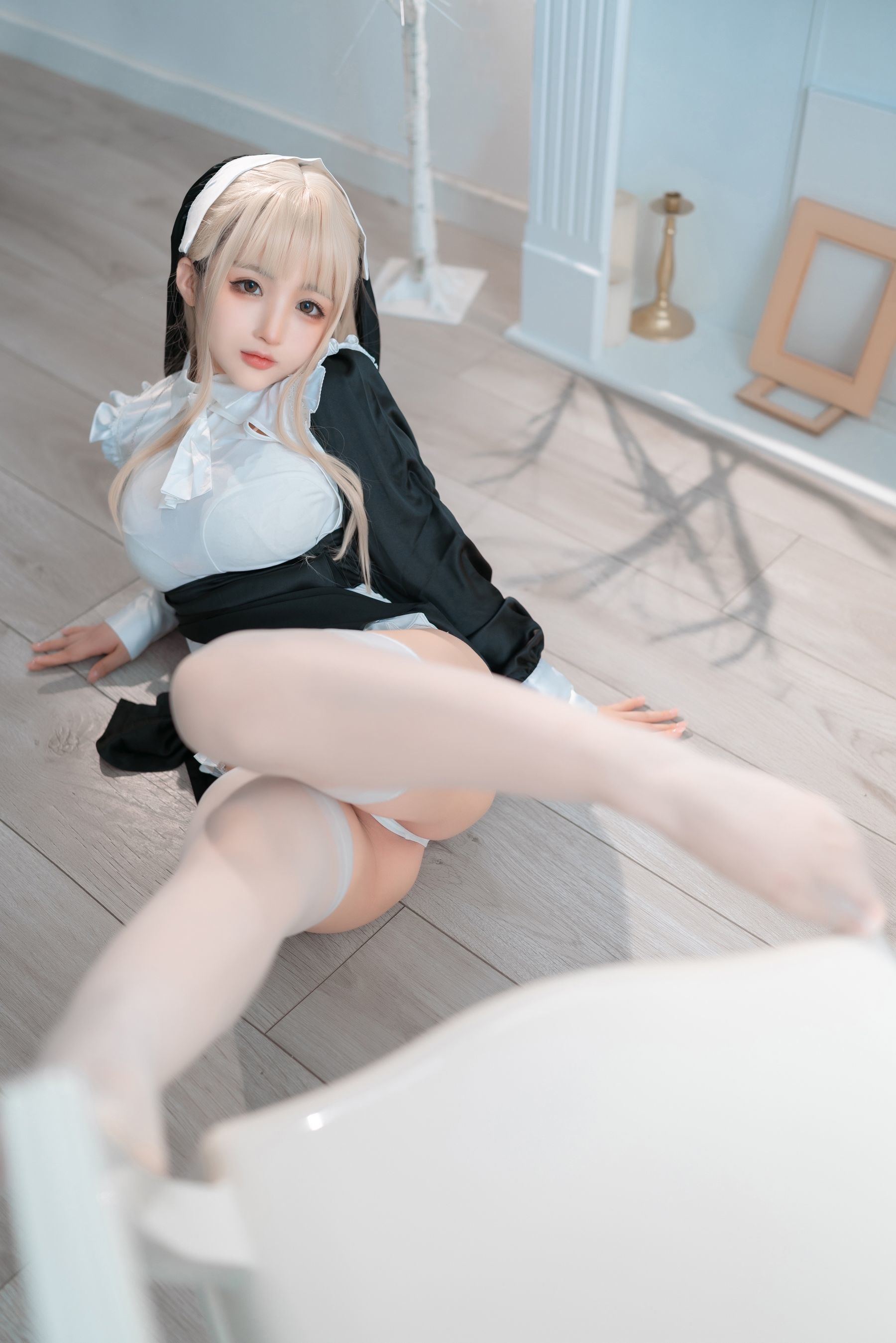 Welfare COS] Sakurai Nene - Nữ tu