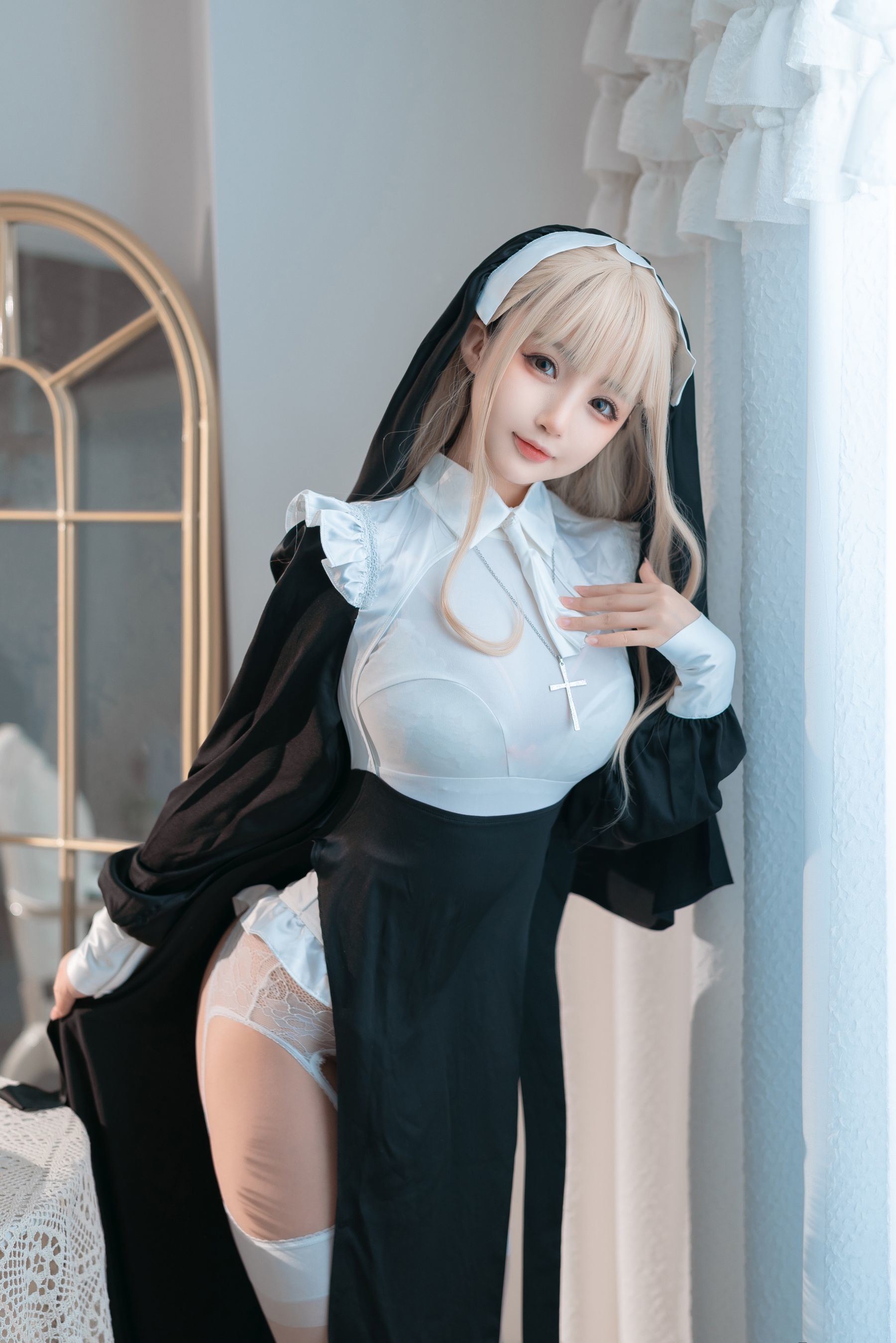 Welfare COS] Sakurai Nene - Nữ tu