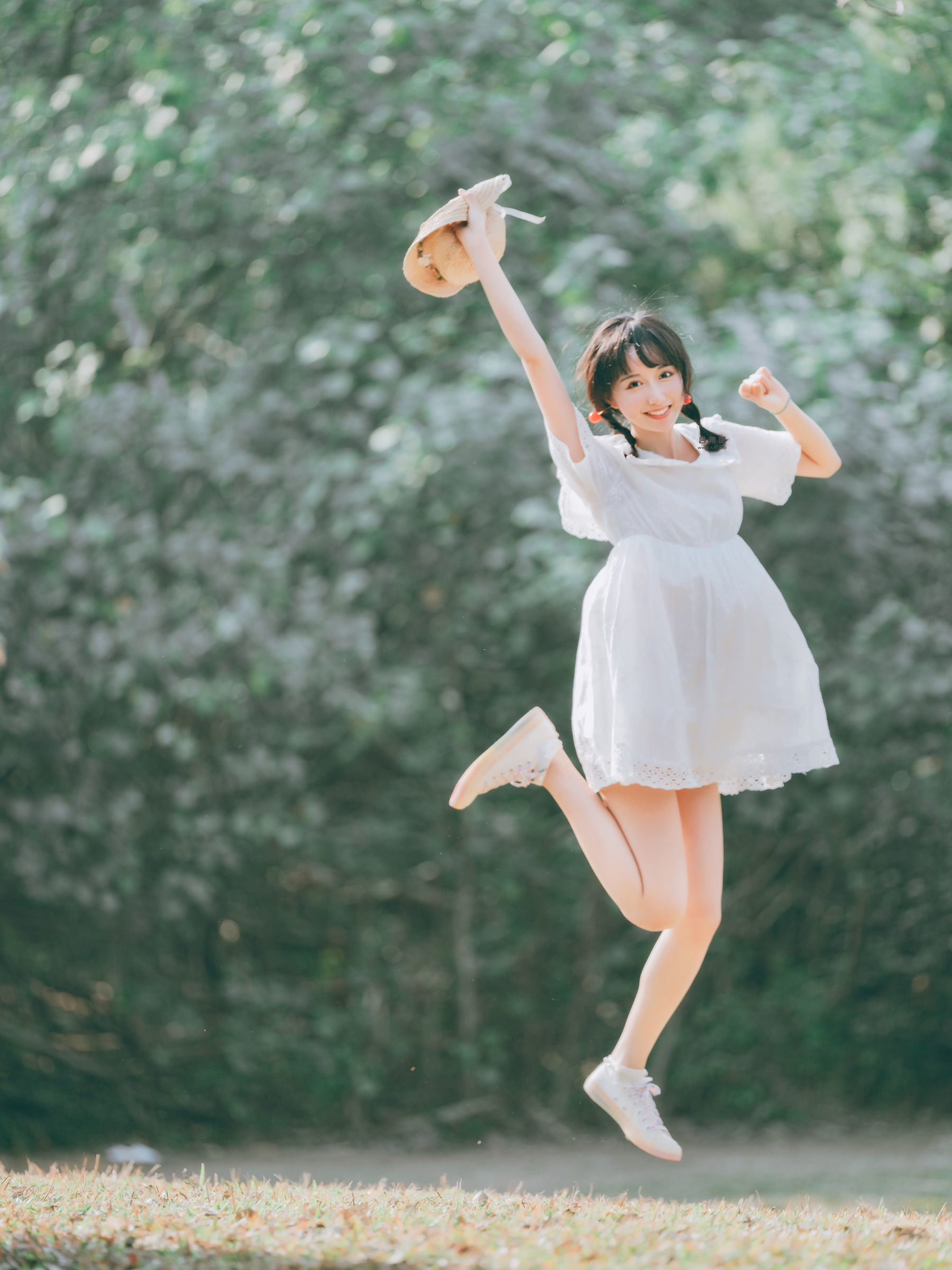 Welfare COS] Moe-style Big Sister Mu Mian Mian OwO - Summer Rainbow