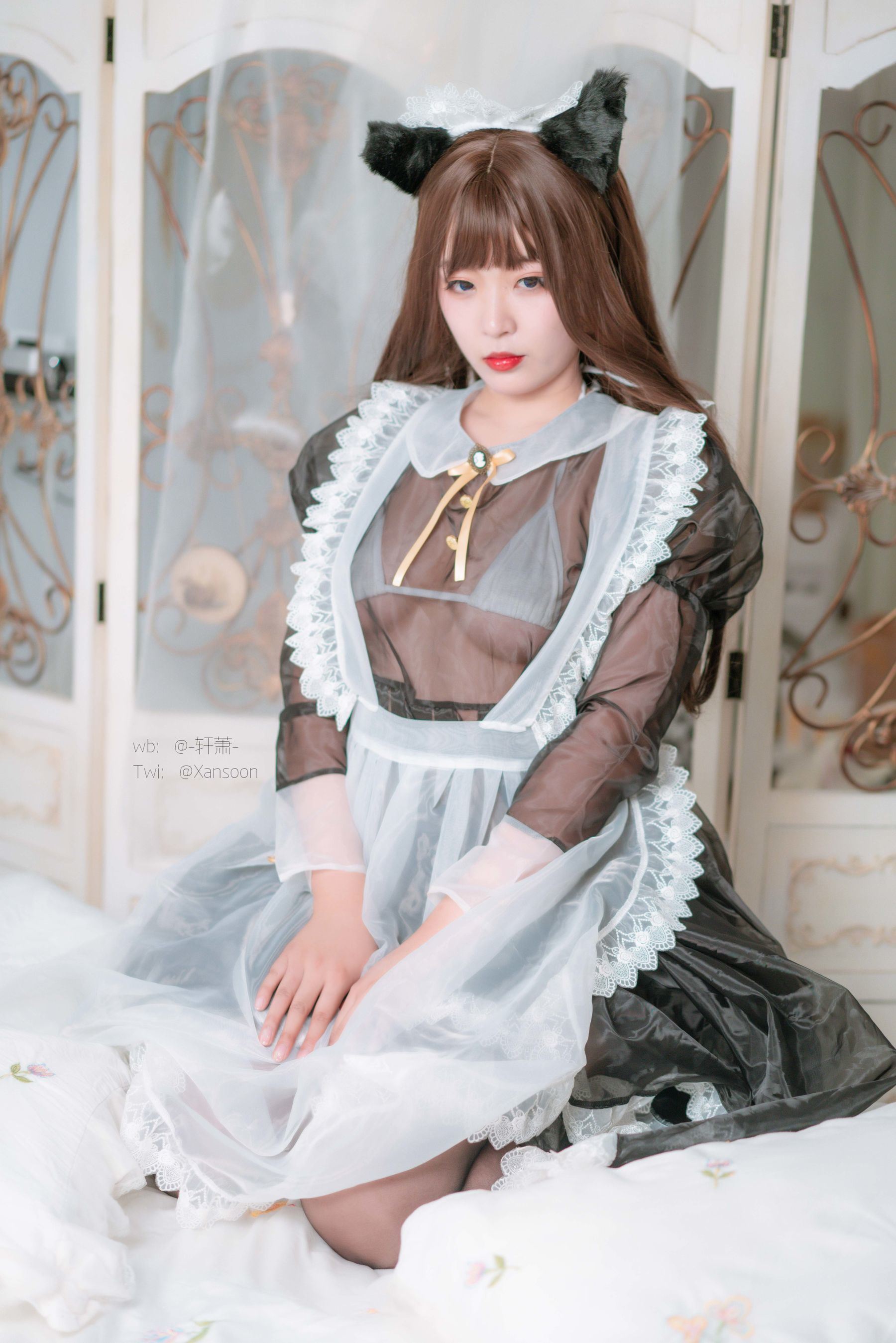 Cosplay Phúc lợi] Huyền Tiêu Học tỷ - Nữ hầu Trong suốt