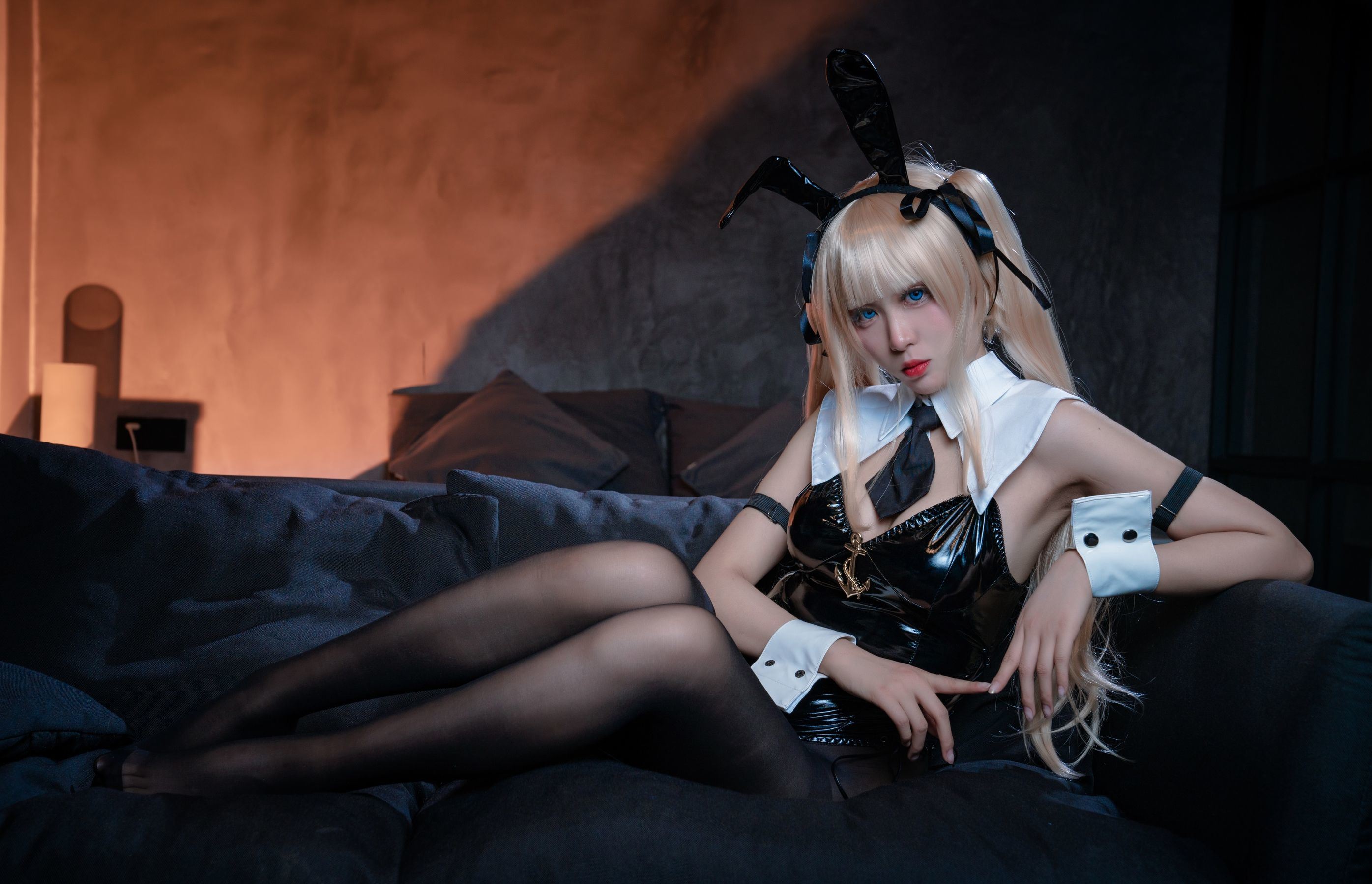 福利COS] 軒蕭學姐 - 黑絲兔女郎