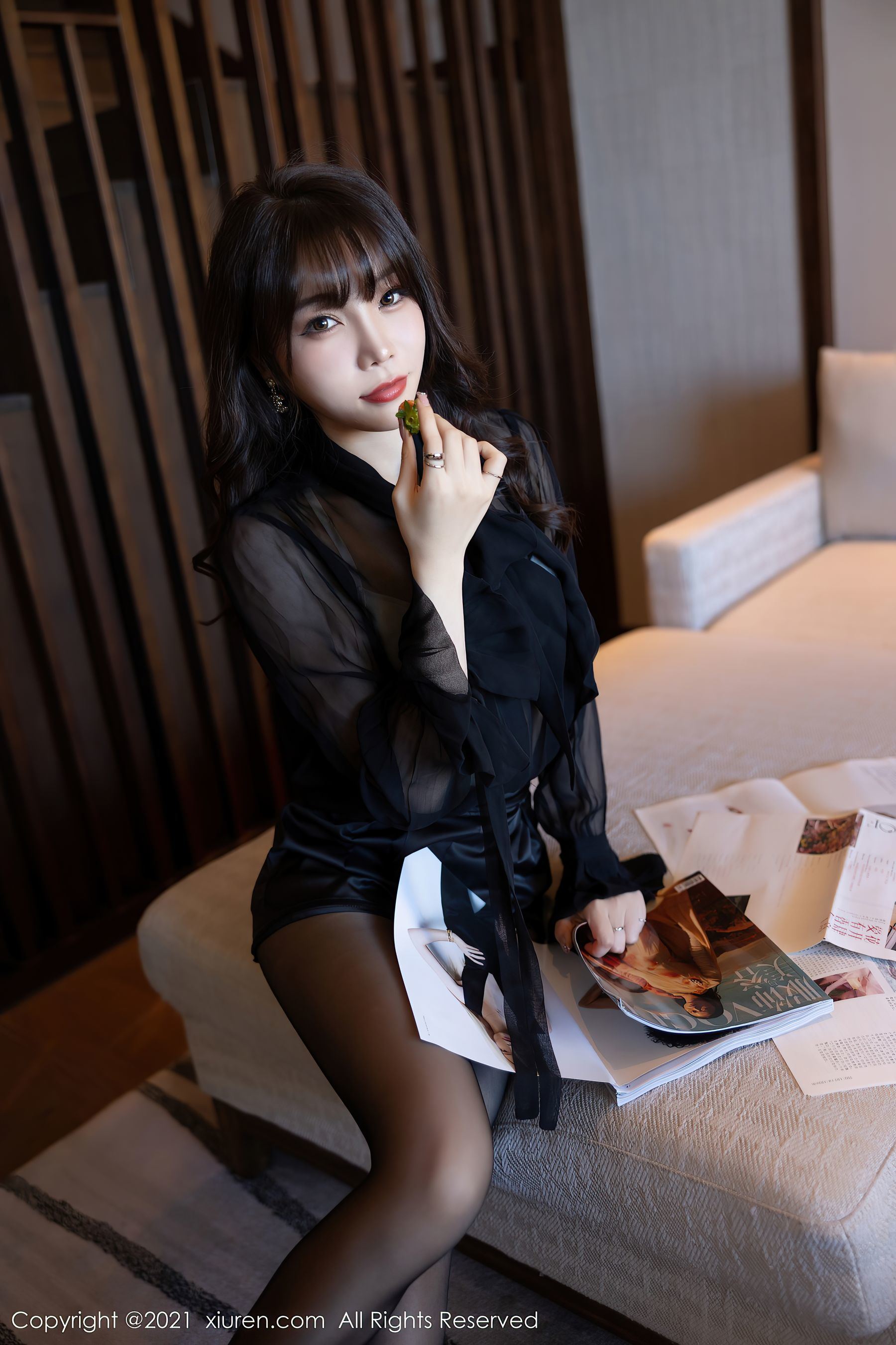 XiuRen] No.4114 Zhi Zhi Booty